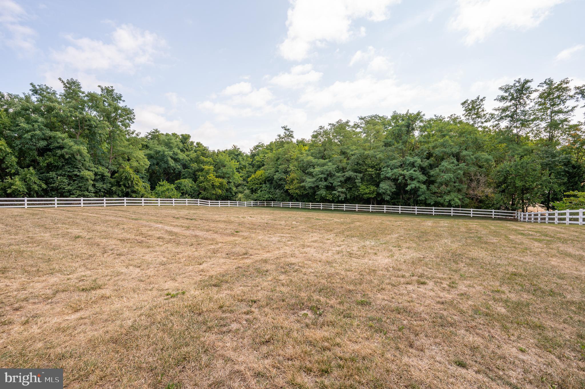 CARRIAGE PARK II - Residential