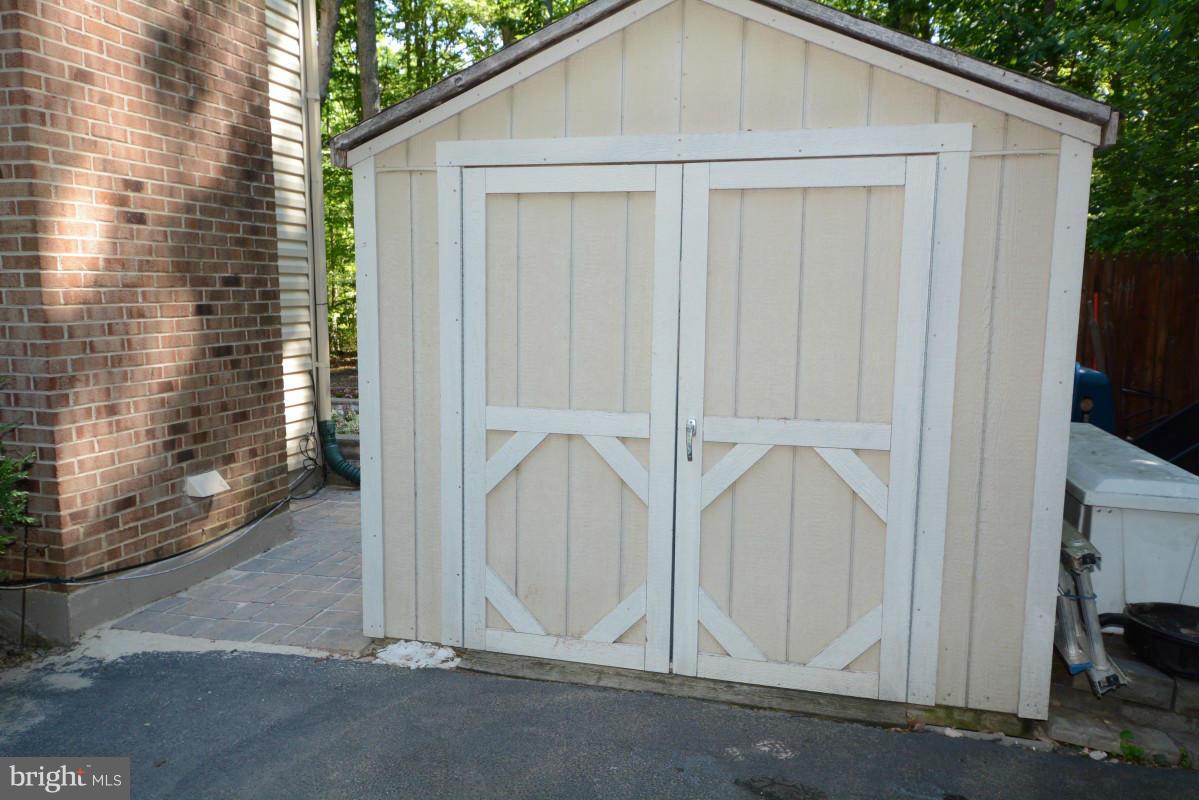 HAMPTONS GROVE - Residential