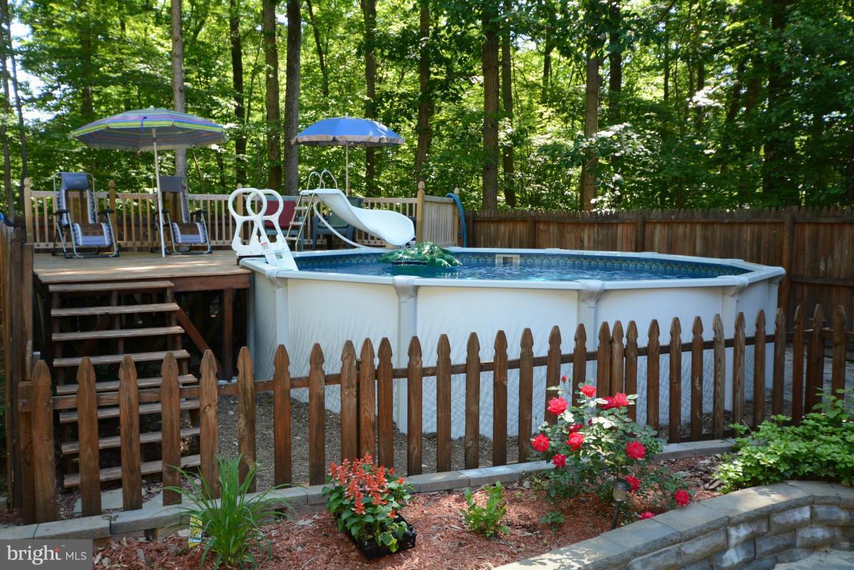 HAMPTONS GROVE - Residential