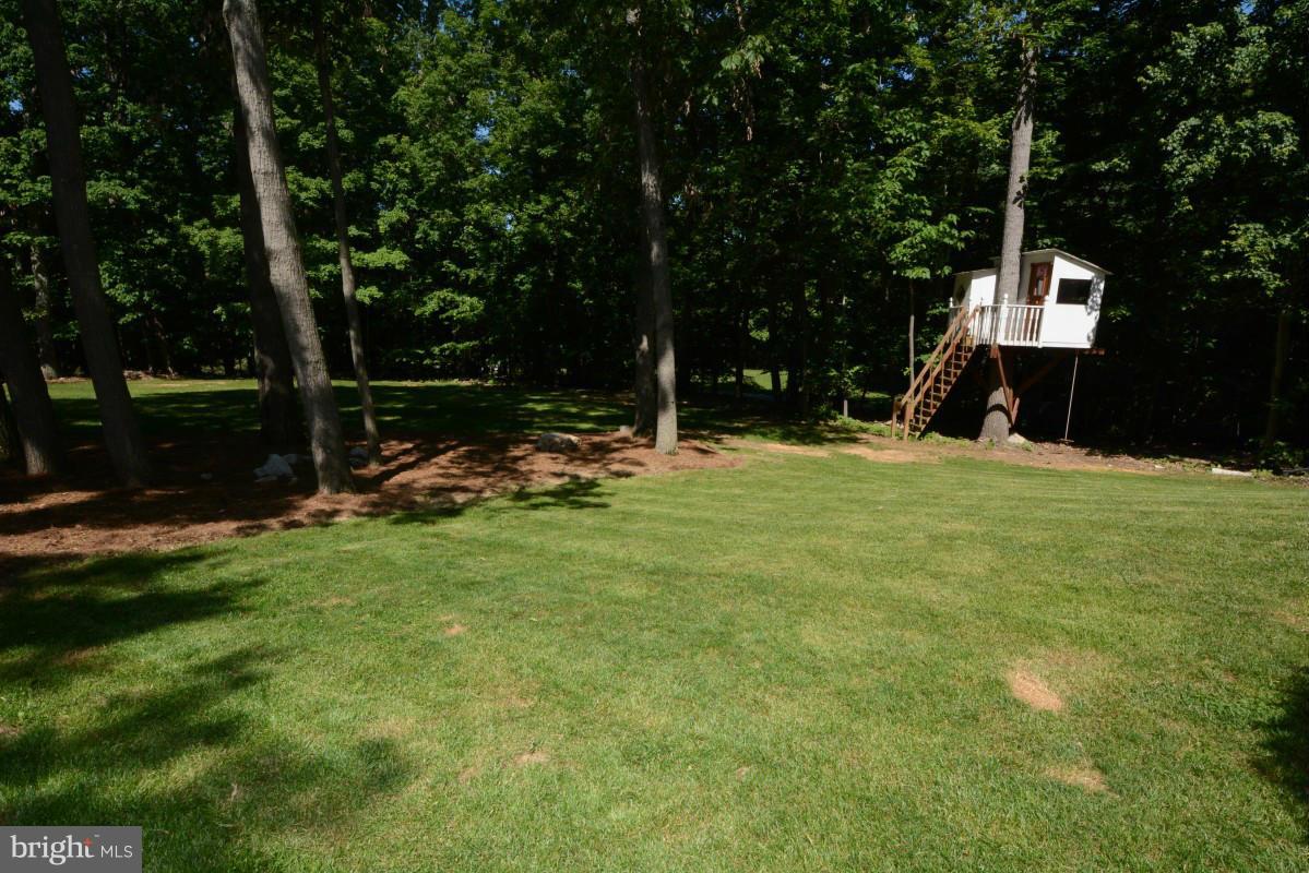 HAMPTONS GROVE - Residential