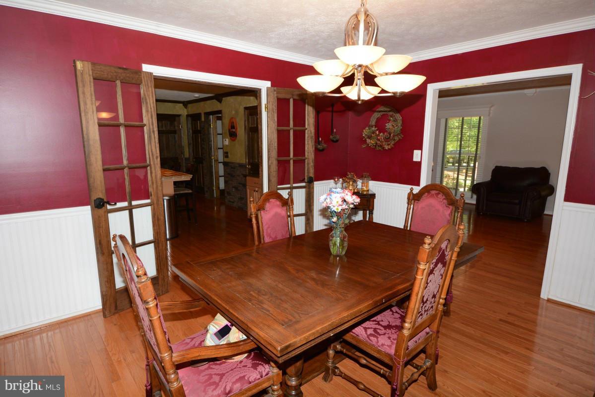 HAMPTONS GROVE - Residential