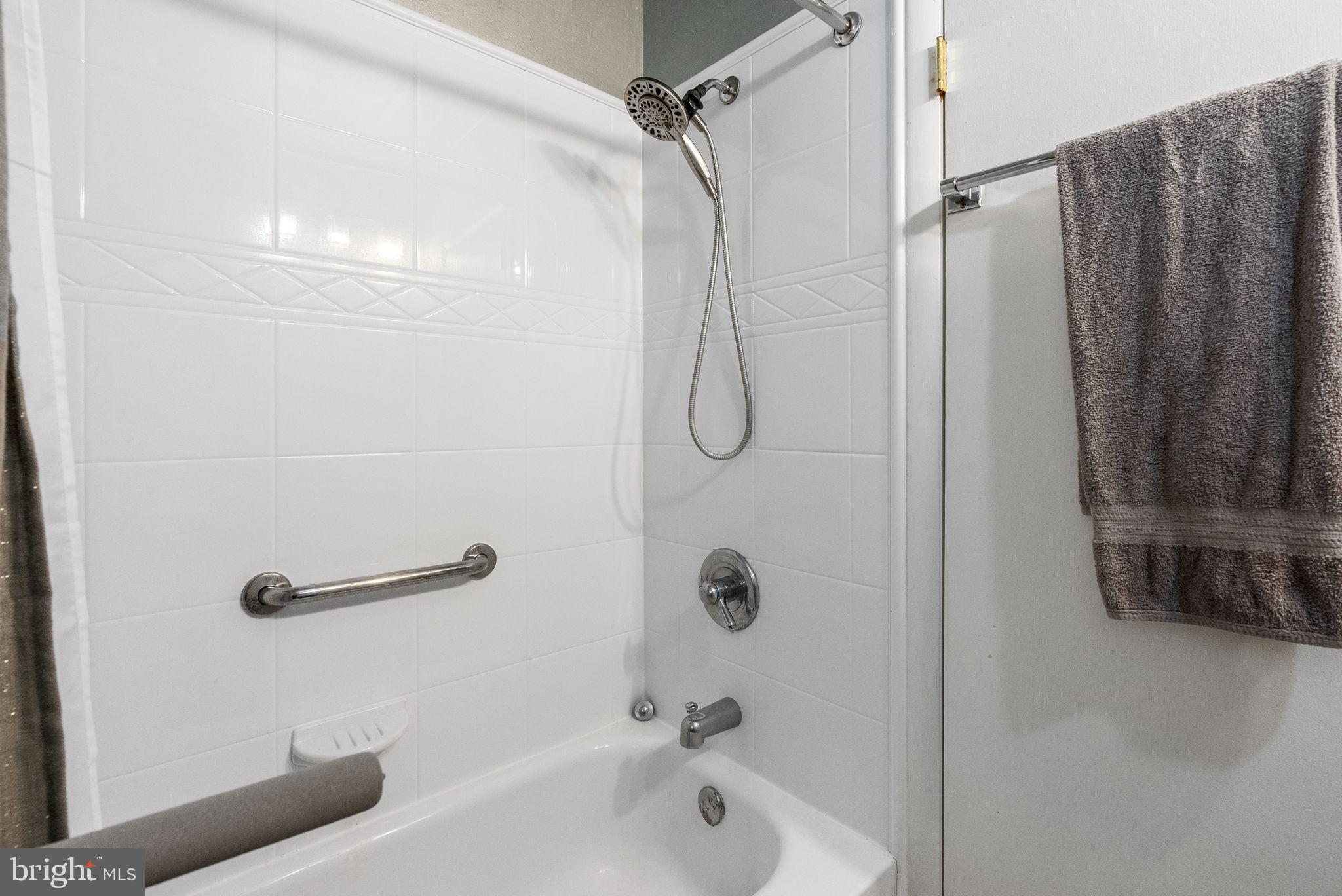 PLYMOUTH PARK - Residential