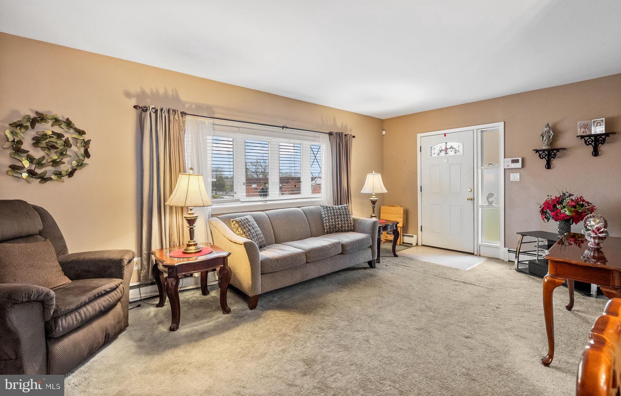 PLYMOUTH PARK - Residential