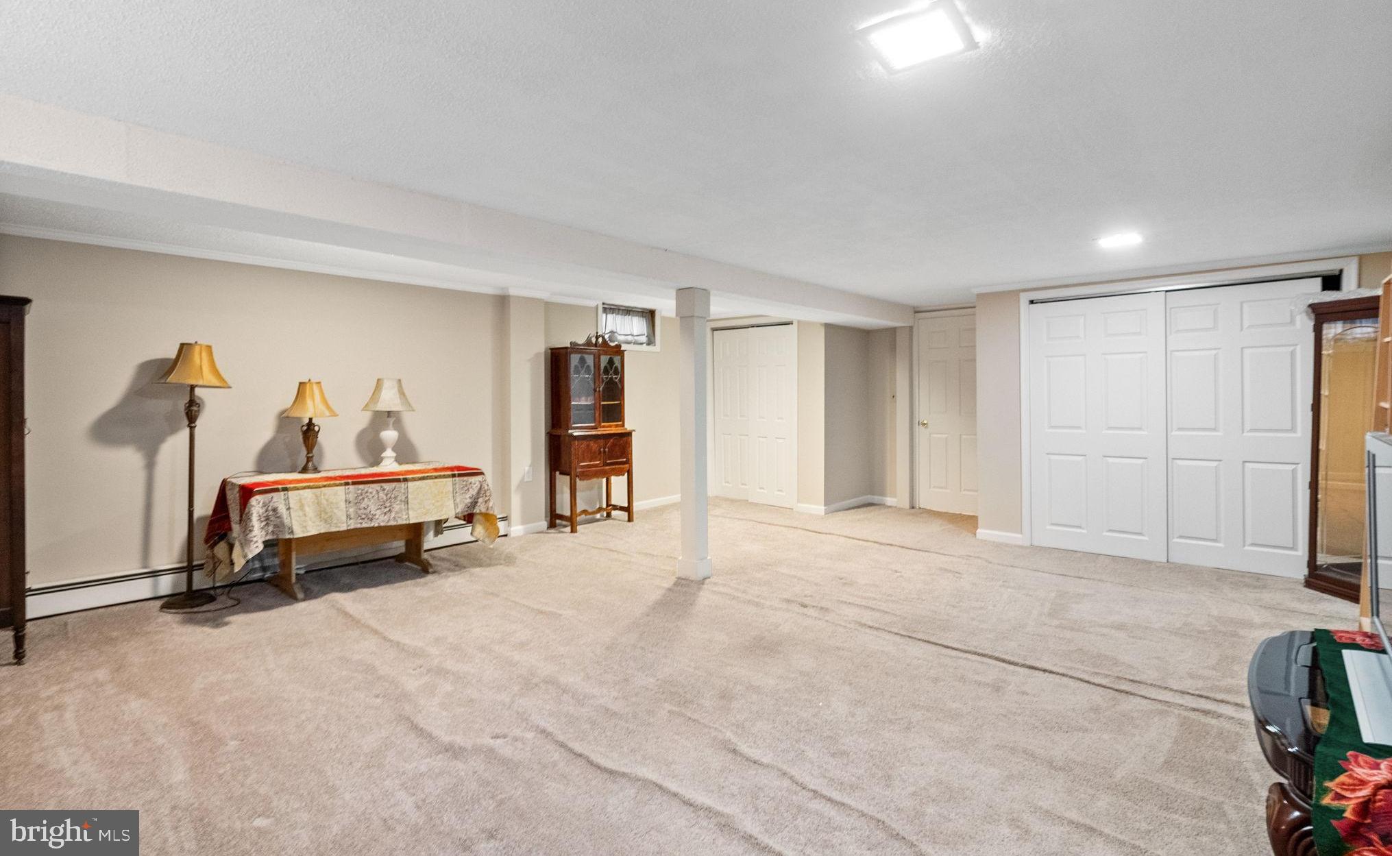 PLYMOUTH PARK - Residential