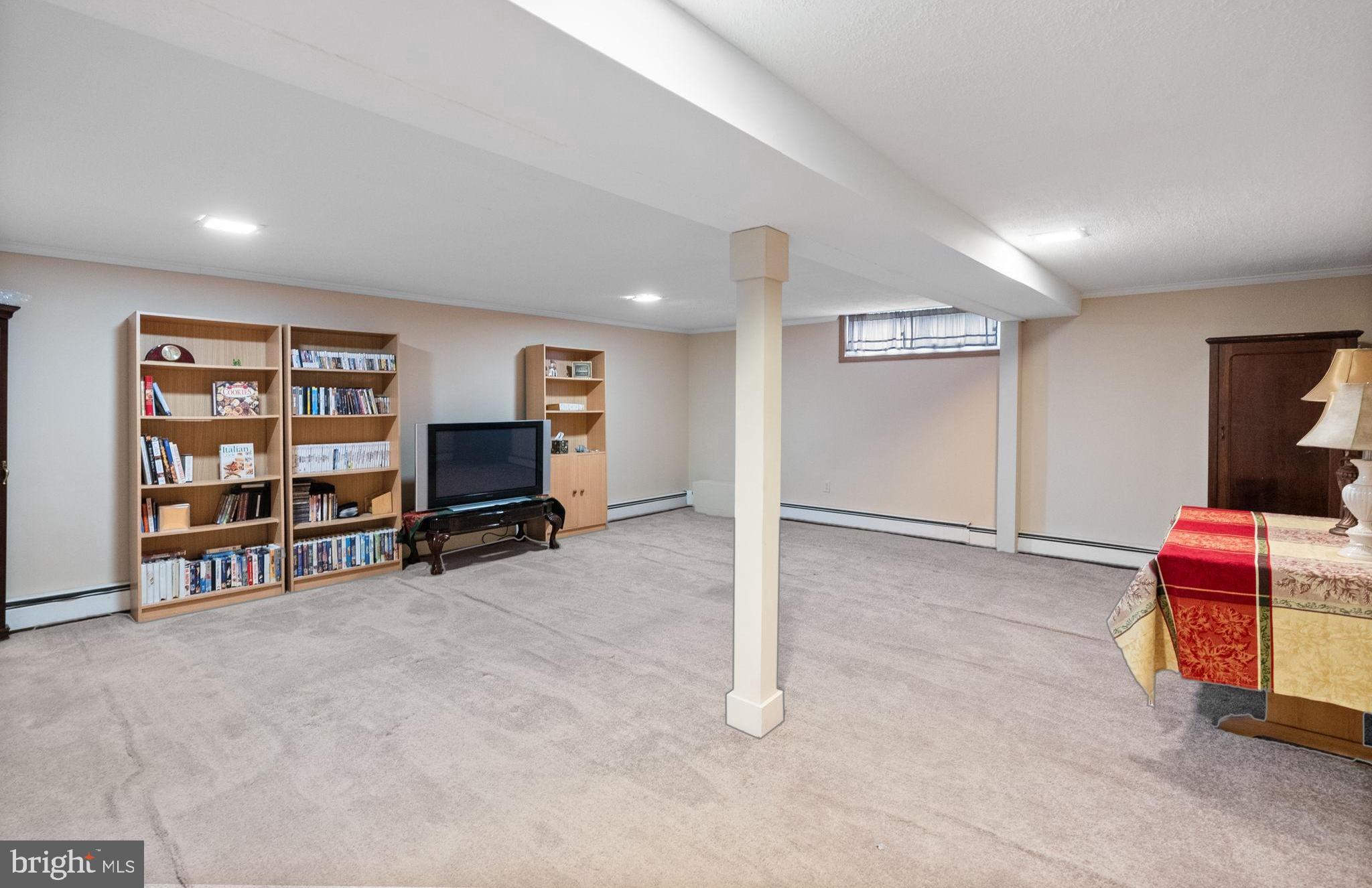 PLYMOUTH PARK - Residential