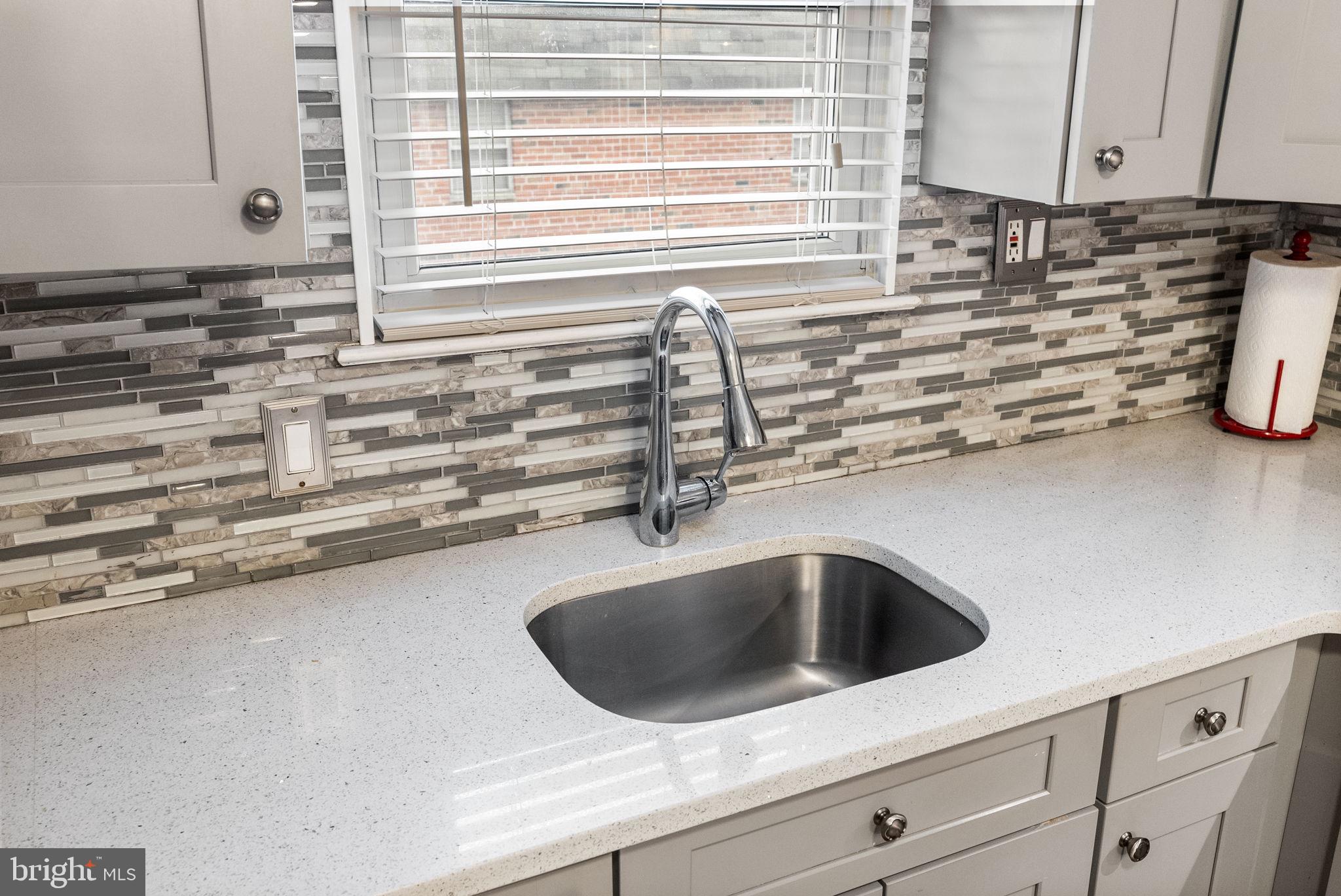 PLYMOUTH PARK - Residential