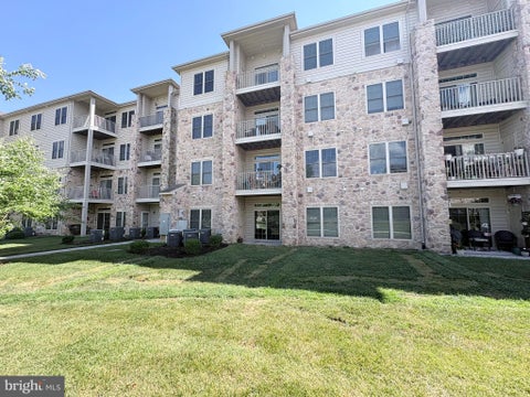 Condo For Sale - 2000 Fountainview Circle #2106<br/> NEWARK, DE 19713