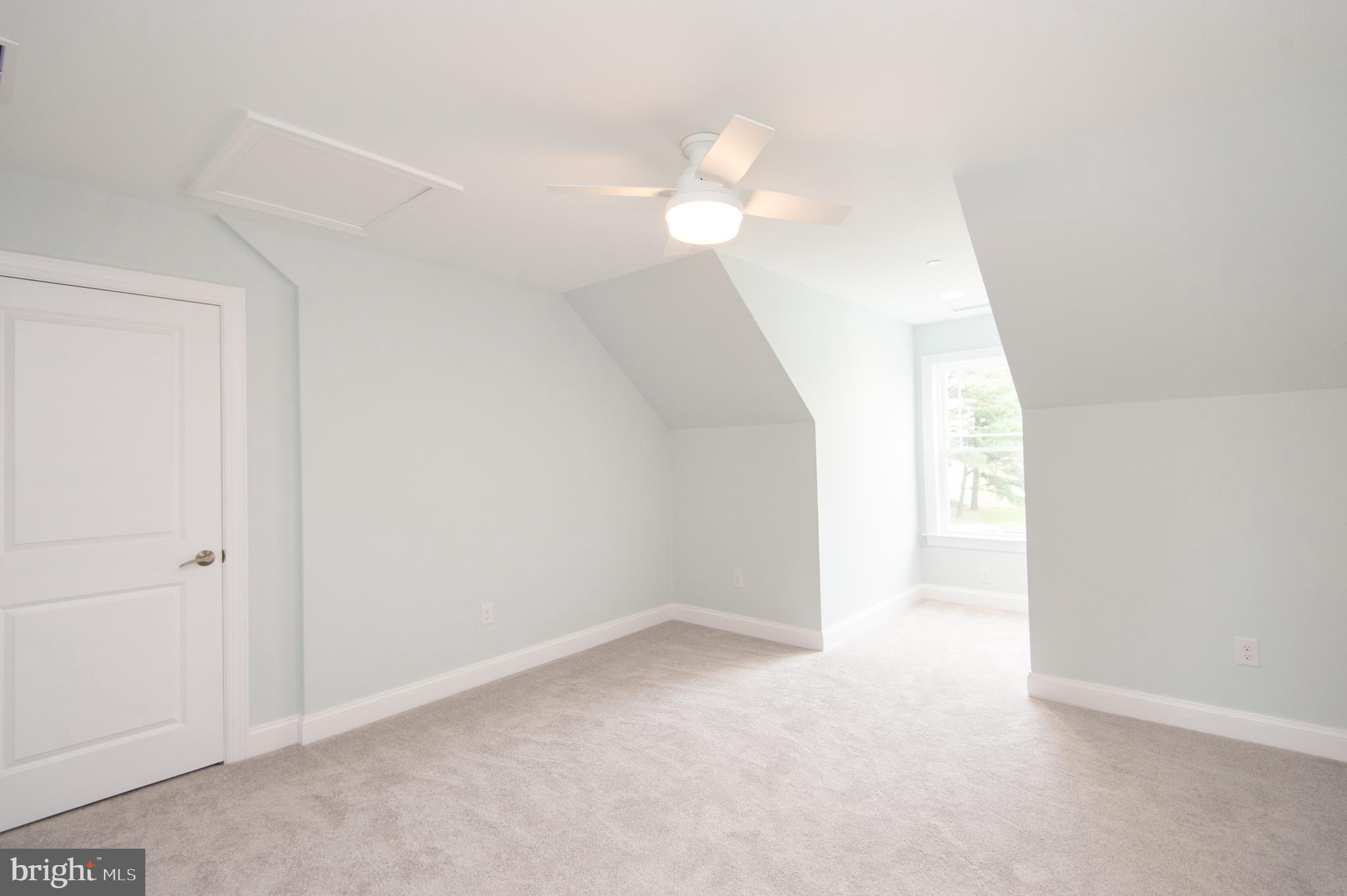 HORNS POINT - Residential