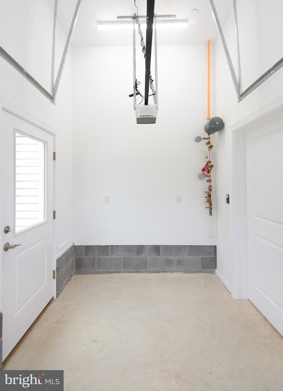 HORNS POINT - Residential