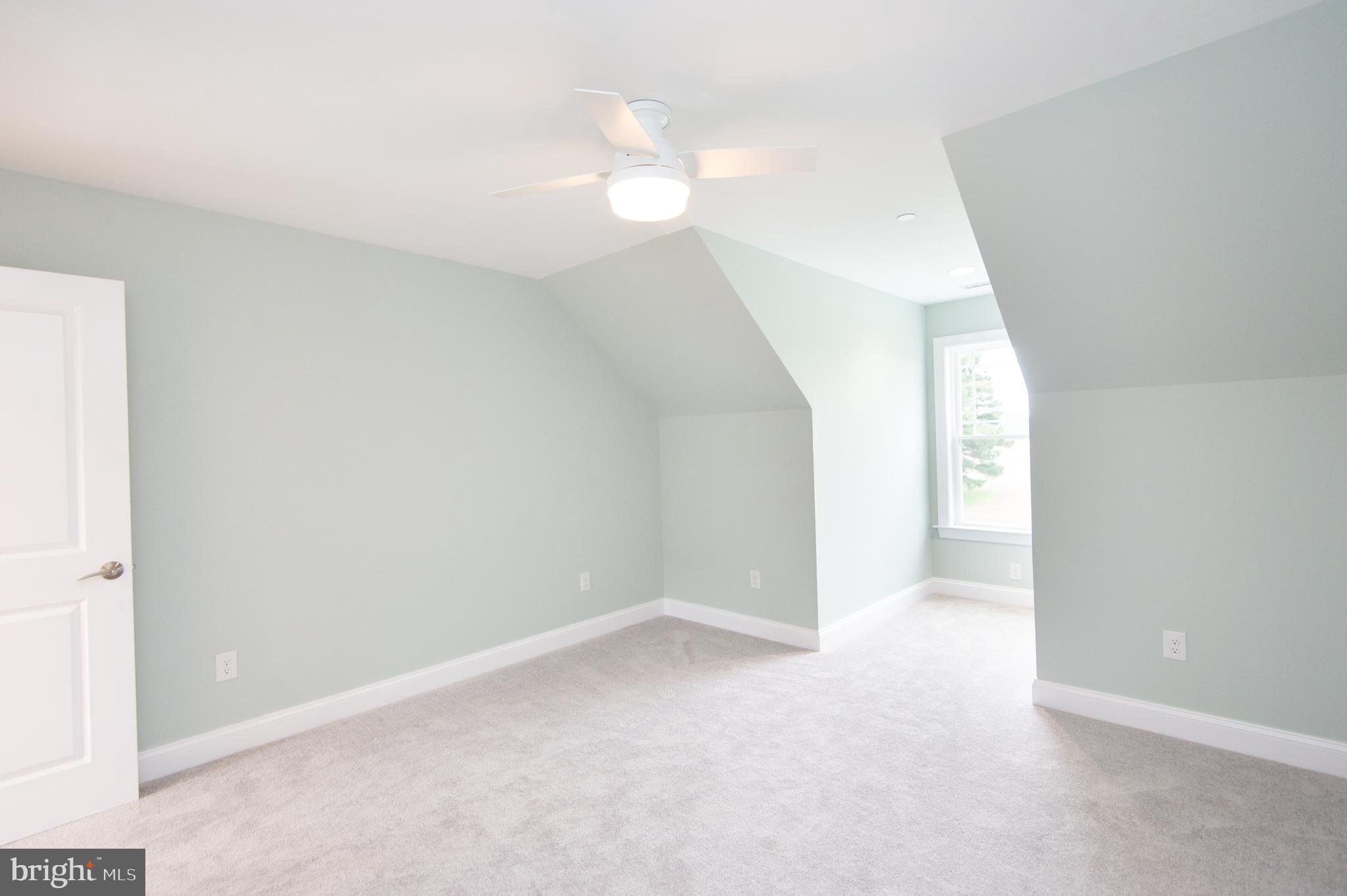 HORNS POINT - Residential