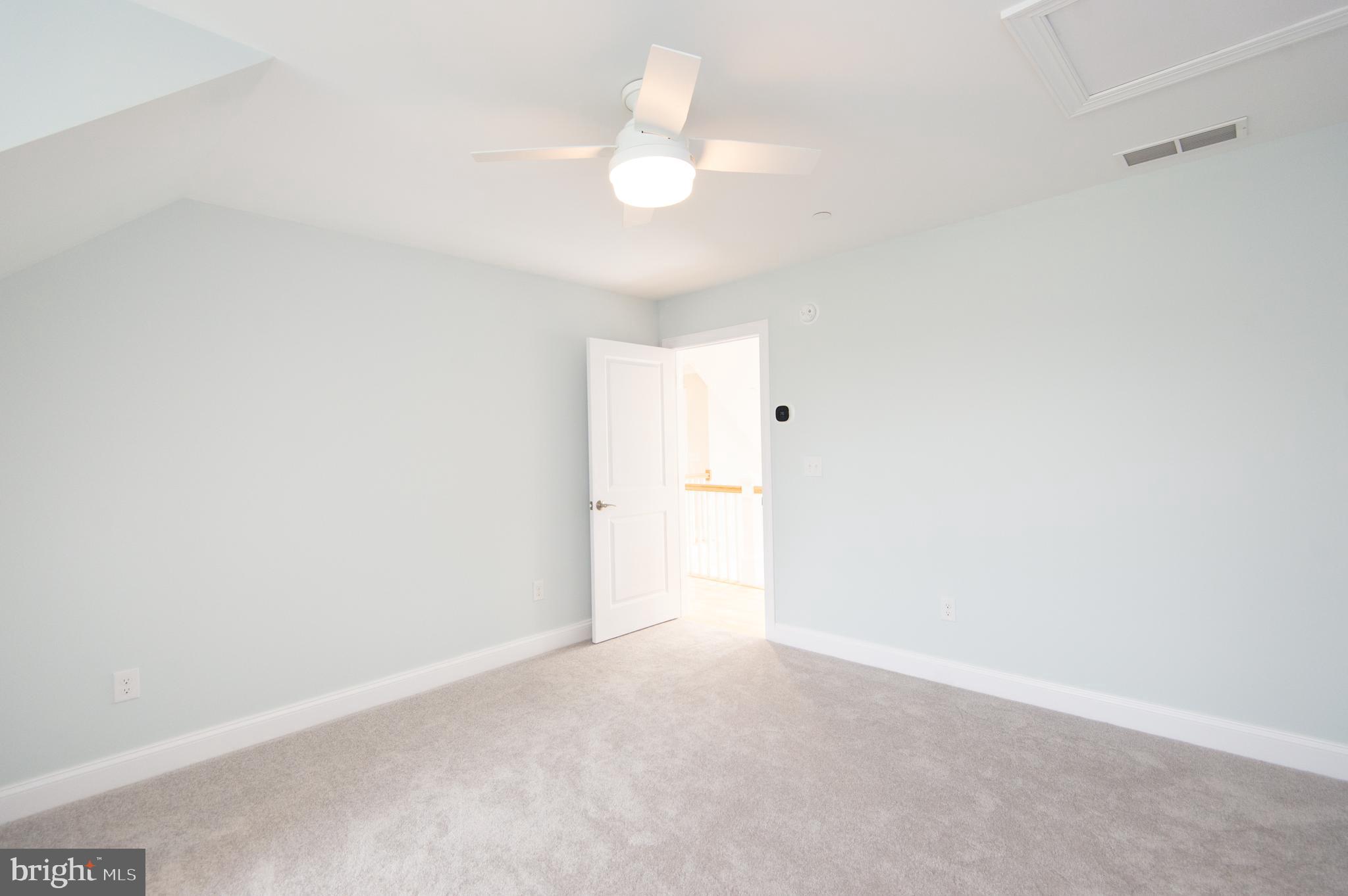 HORNS POINT - Residential