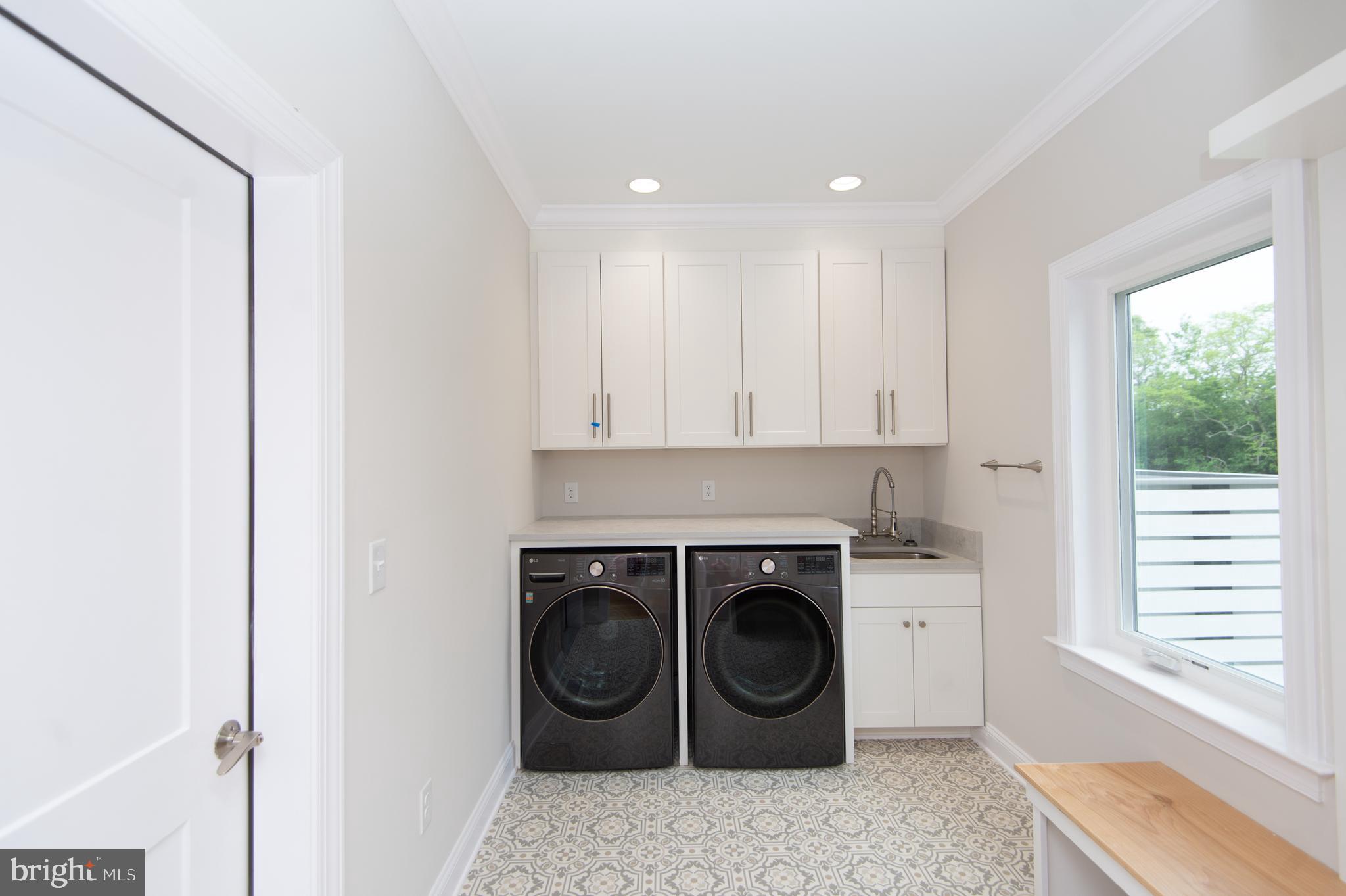 HORNS POINT - Residential