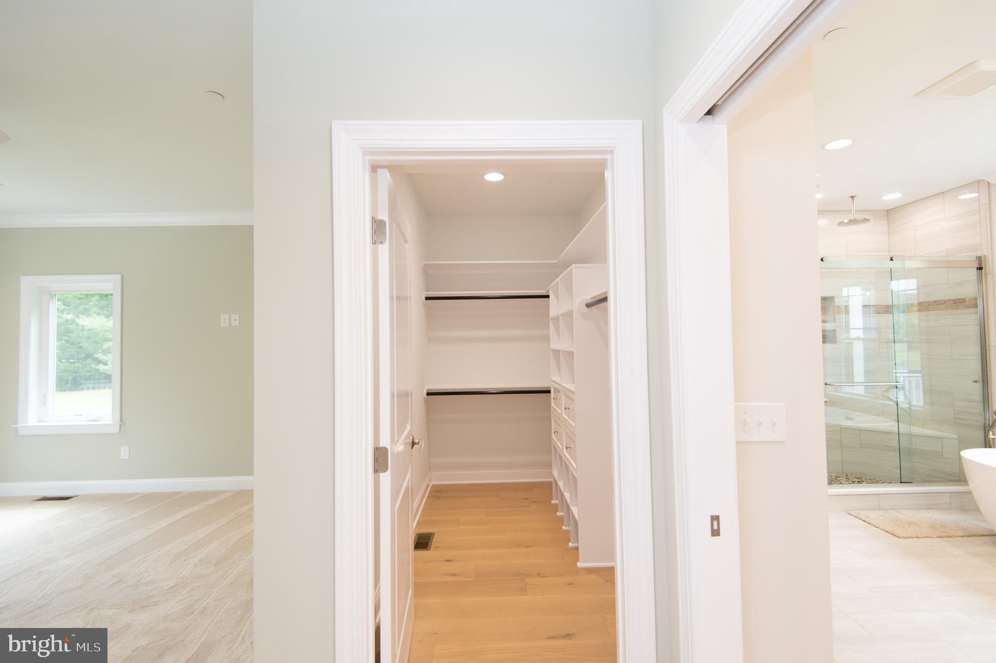 HORNS POINT - Residential