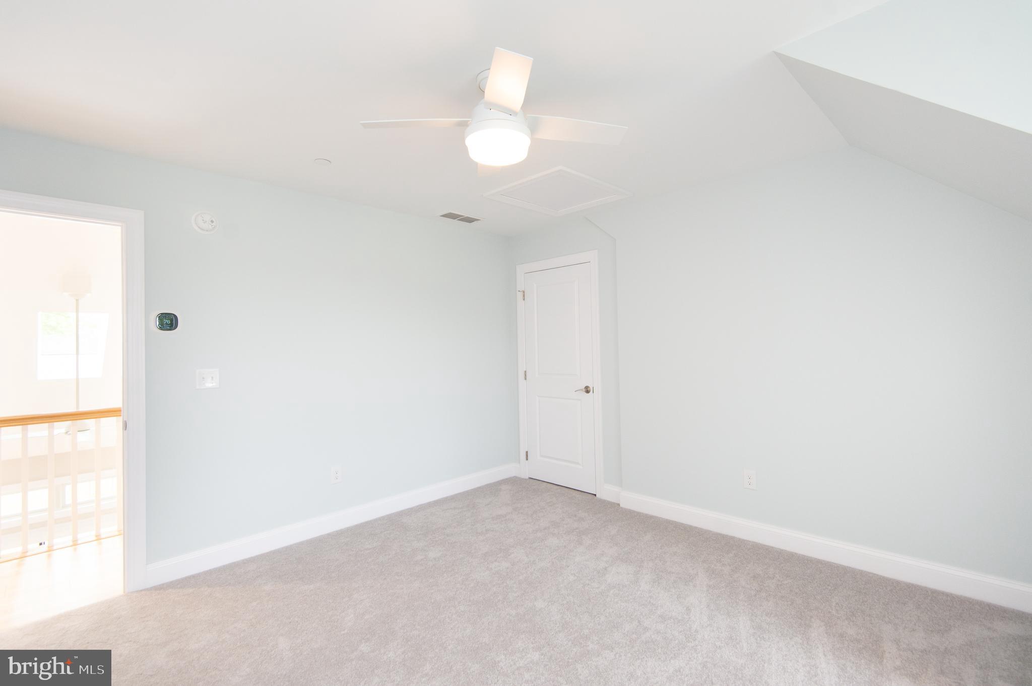 HORNS POINT - Residential