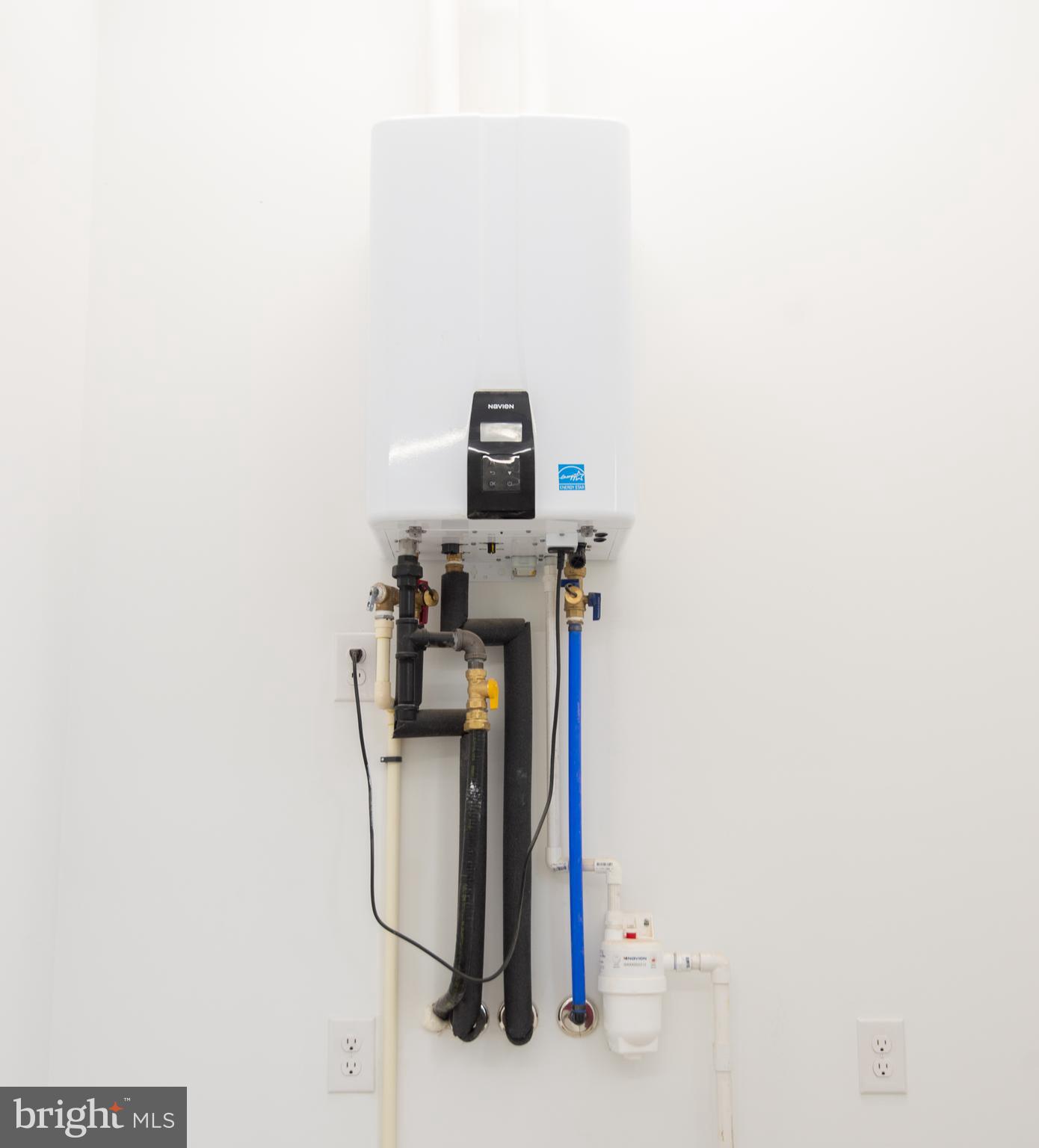 HORNS POINT - Residential