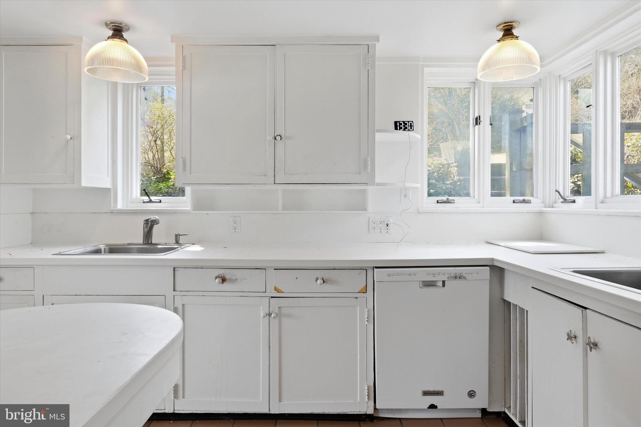 GLADWYNE - Residential