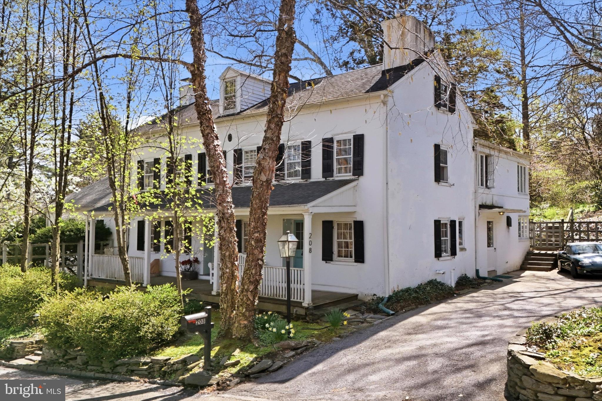 GLADWYNE - Residential