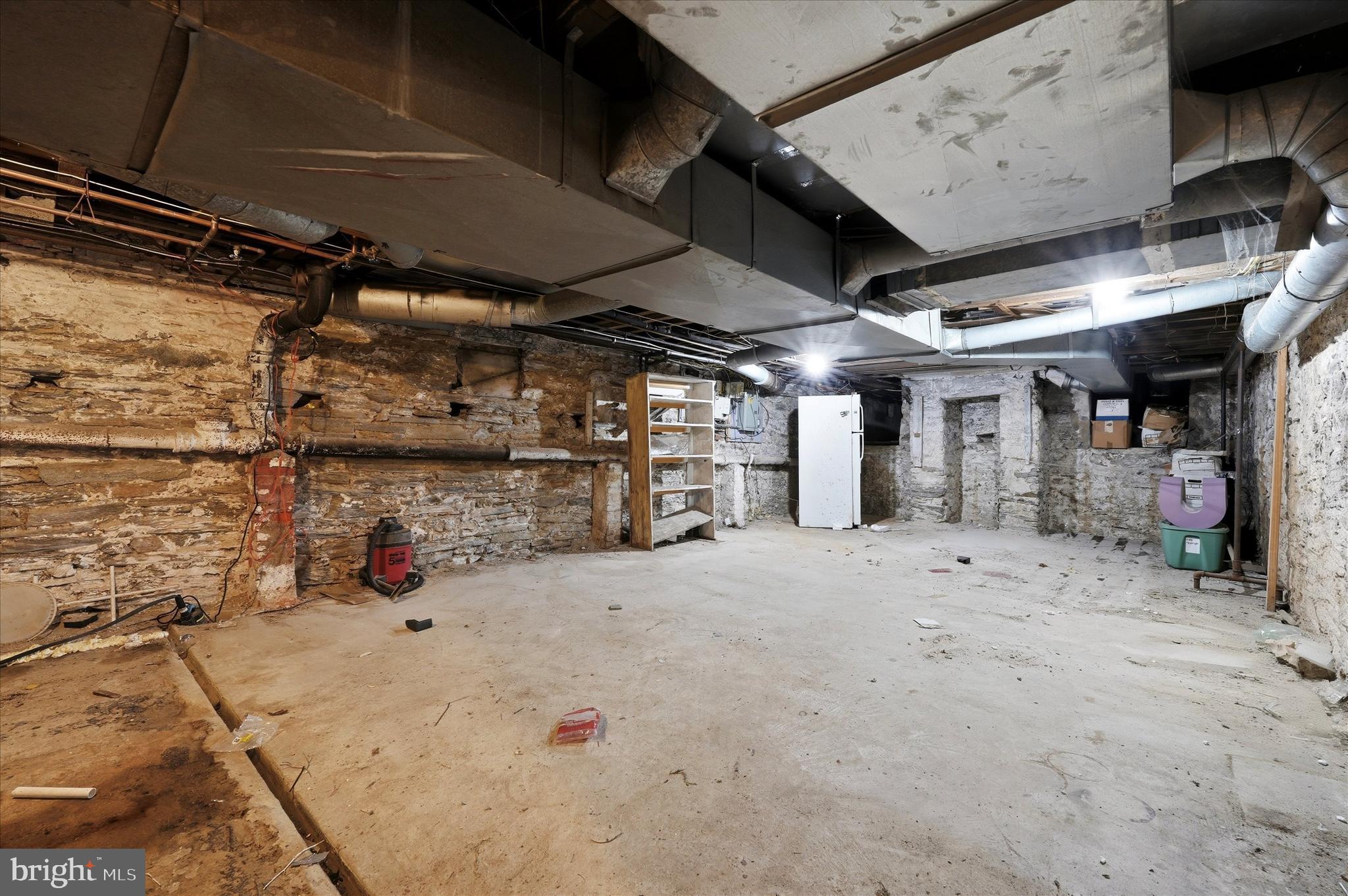 GLADWYNE - Residential