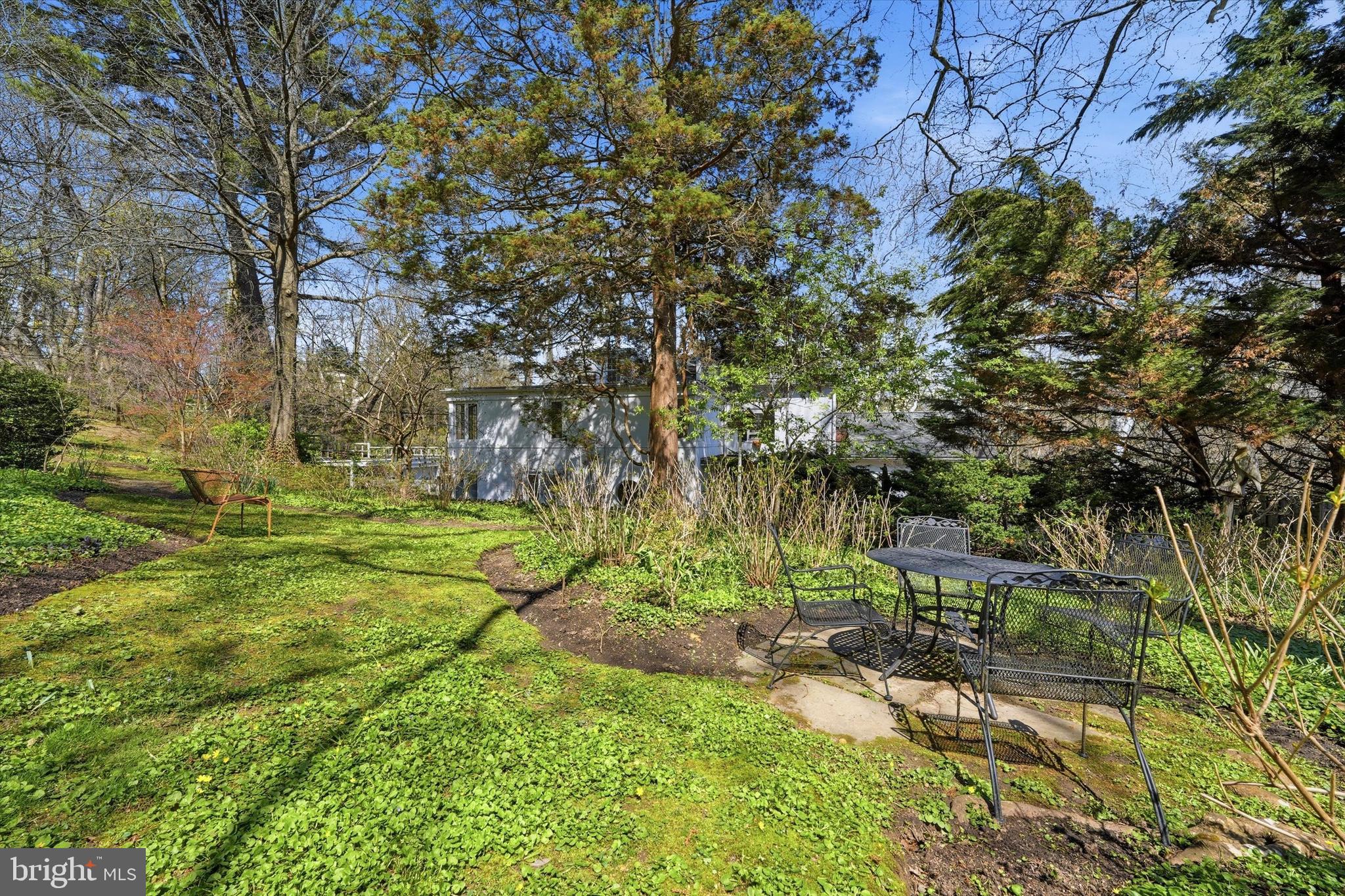 GLADWYNE - Residential