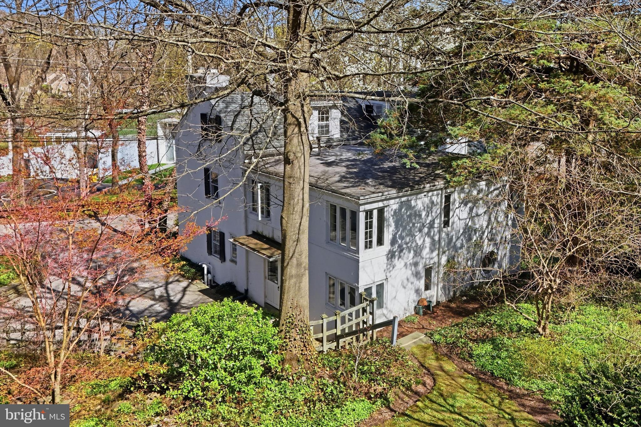 GLADWYNE - Residential