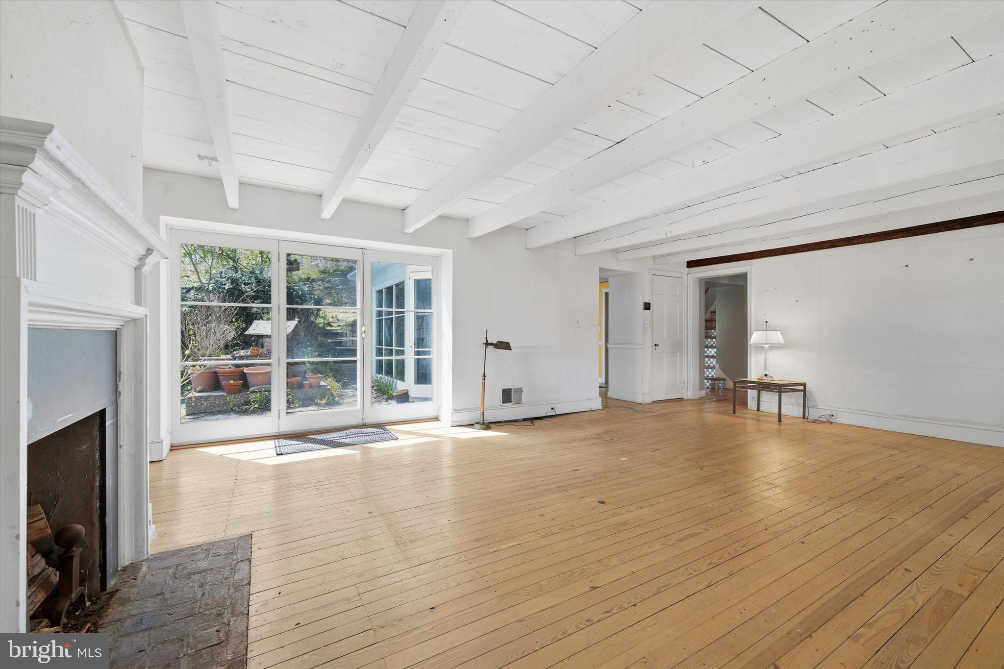 GLADWYNE - Residential