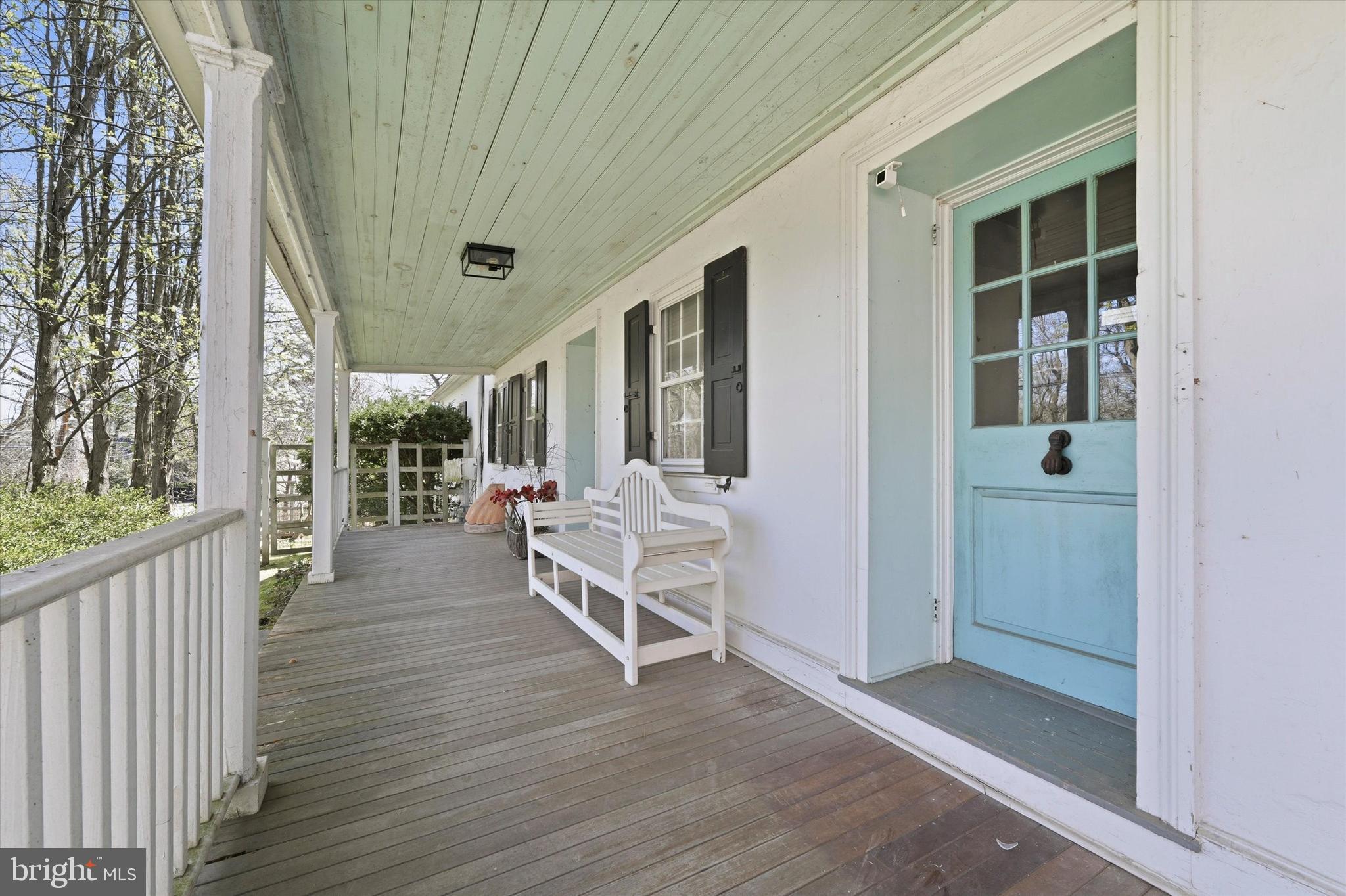 GLADWYNE - Residential