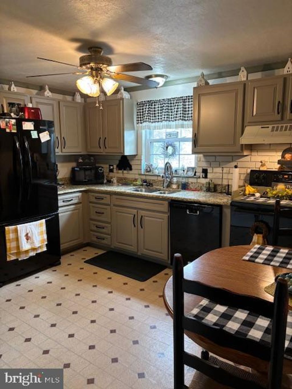 Photo of 123 Tracy Berg Road, LANCASTER, PA 17603 (MLS # PALA2066578)