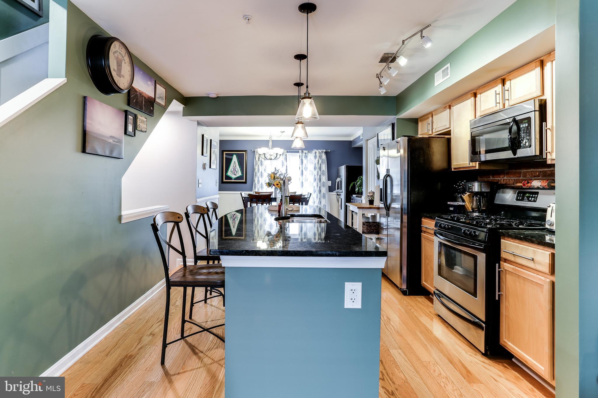 ATHENA SQUARE - Residential