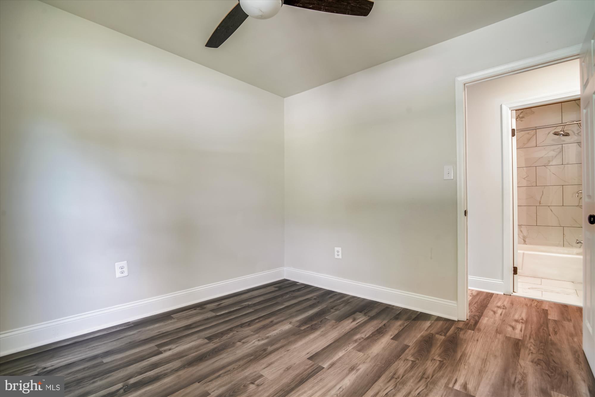 MARLTON - Residential