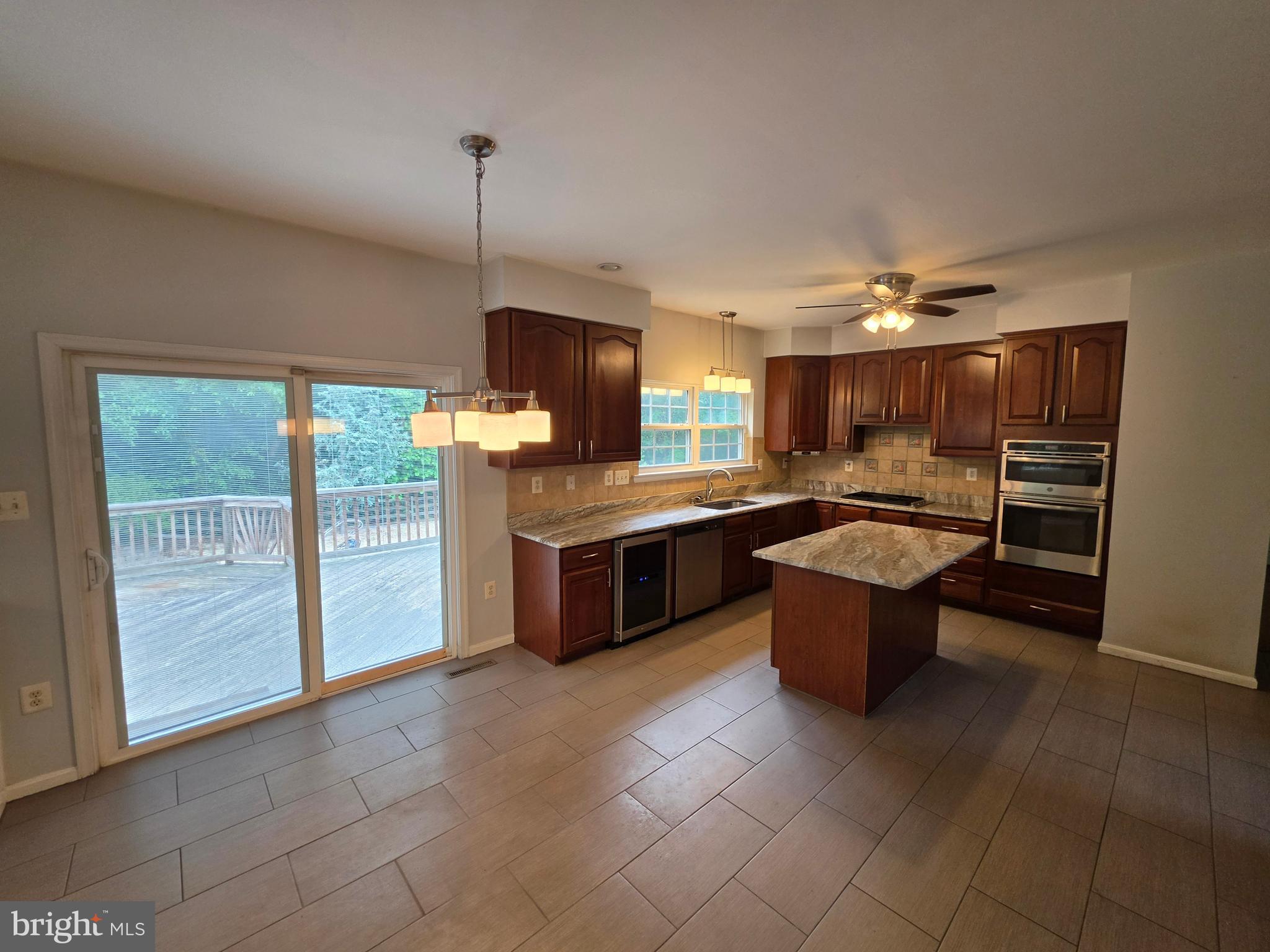 PERRY'S CHOICE - Residential