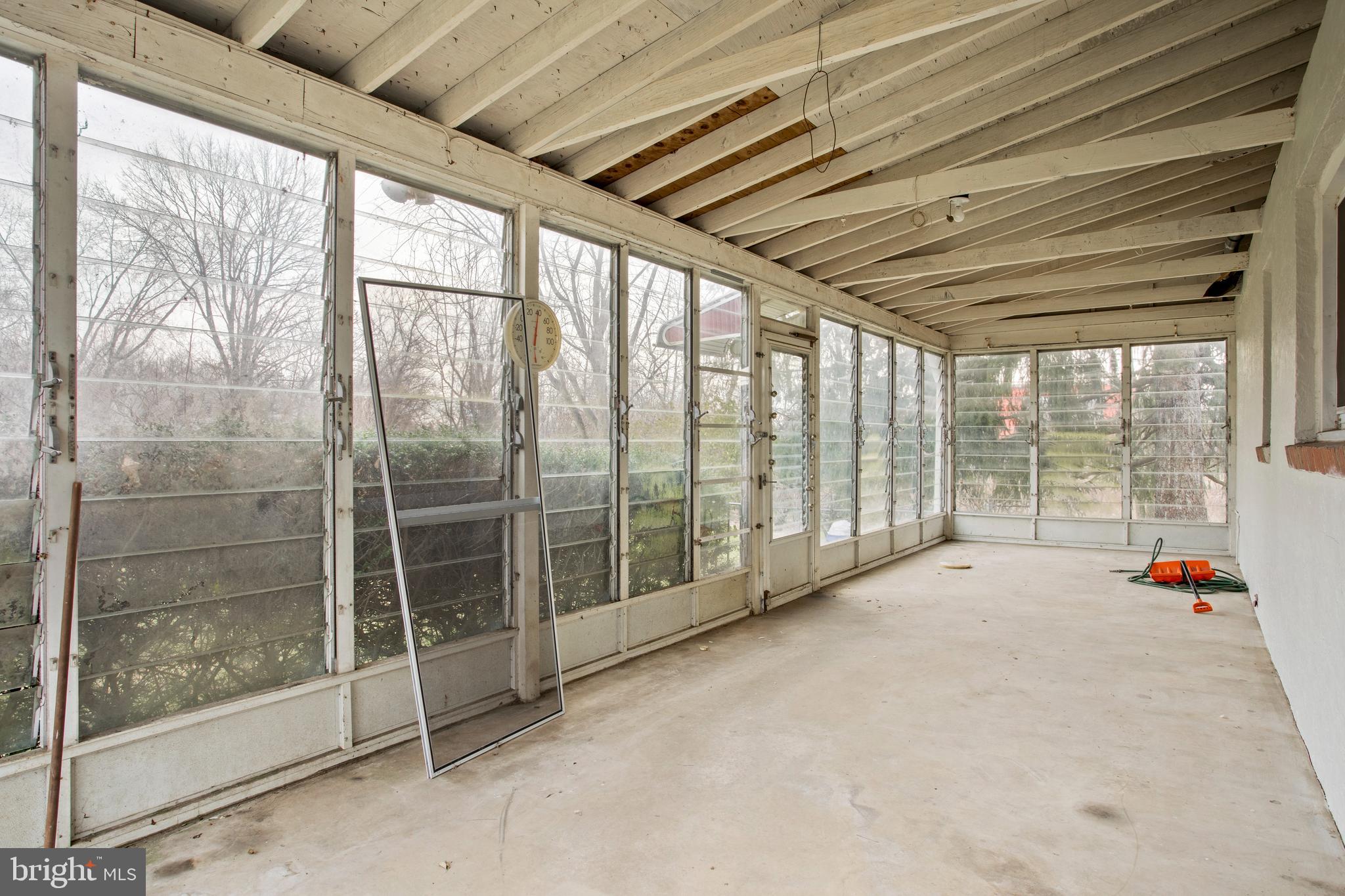 MEDIA - Residential Lease