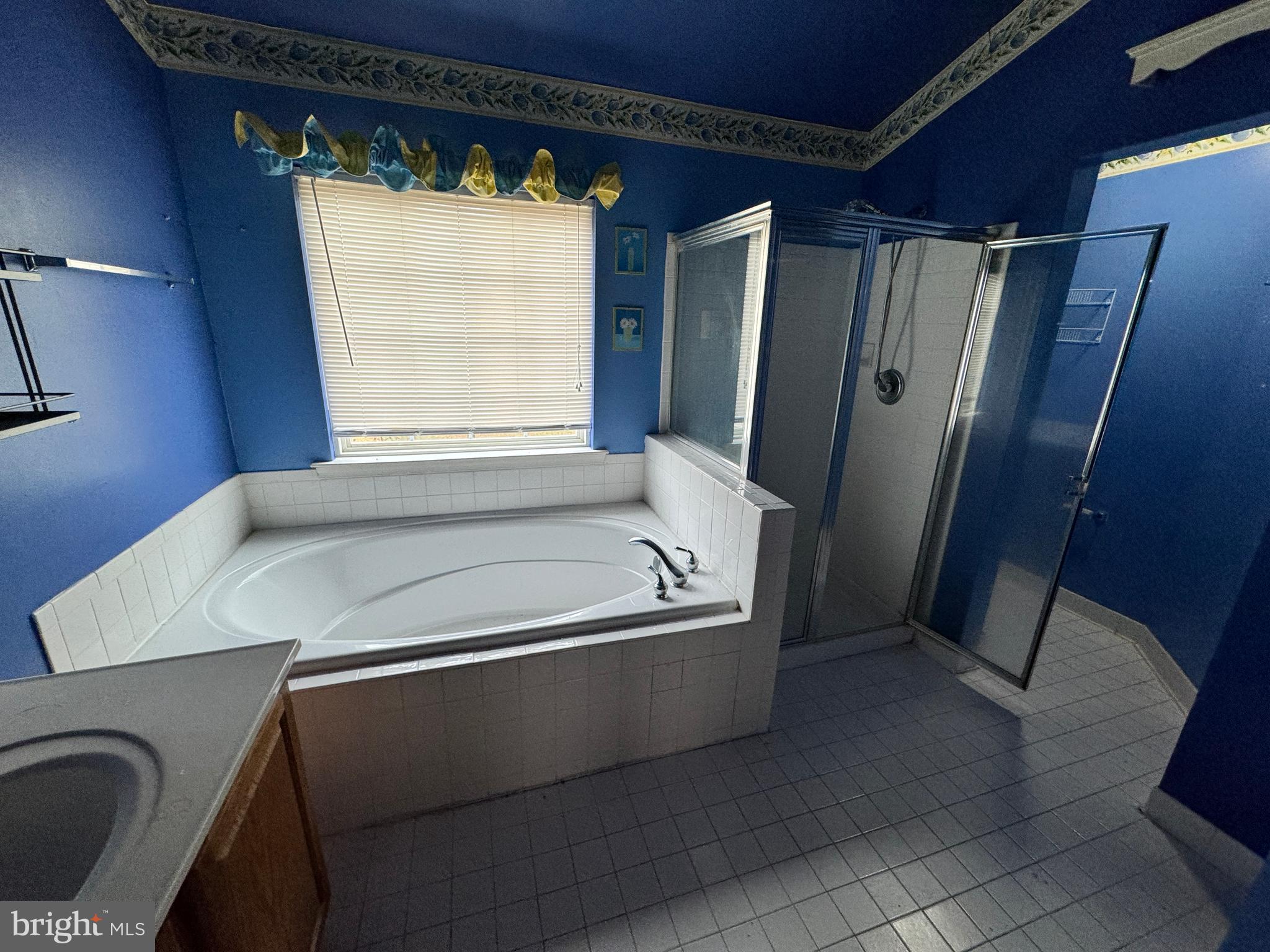 ASHFORD - Residential