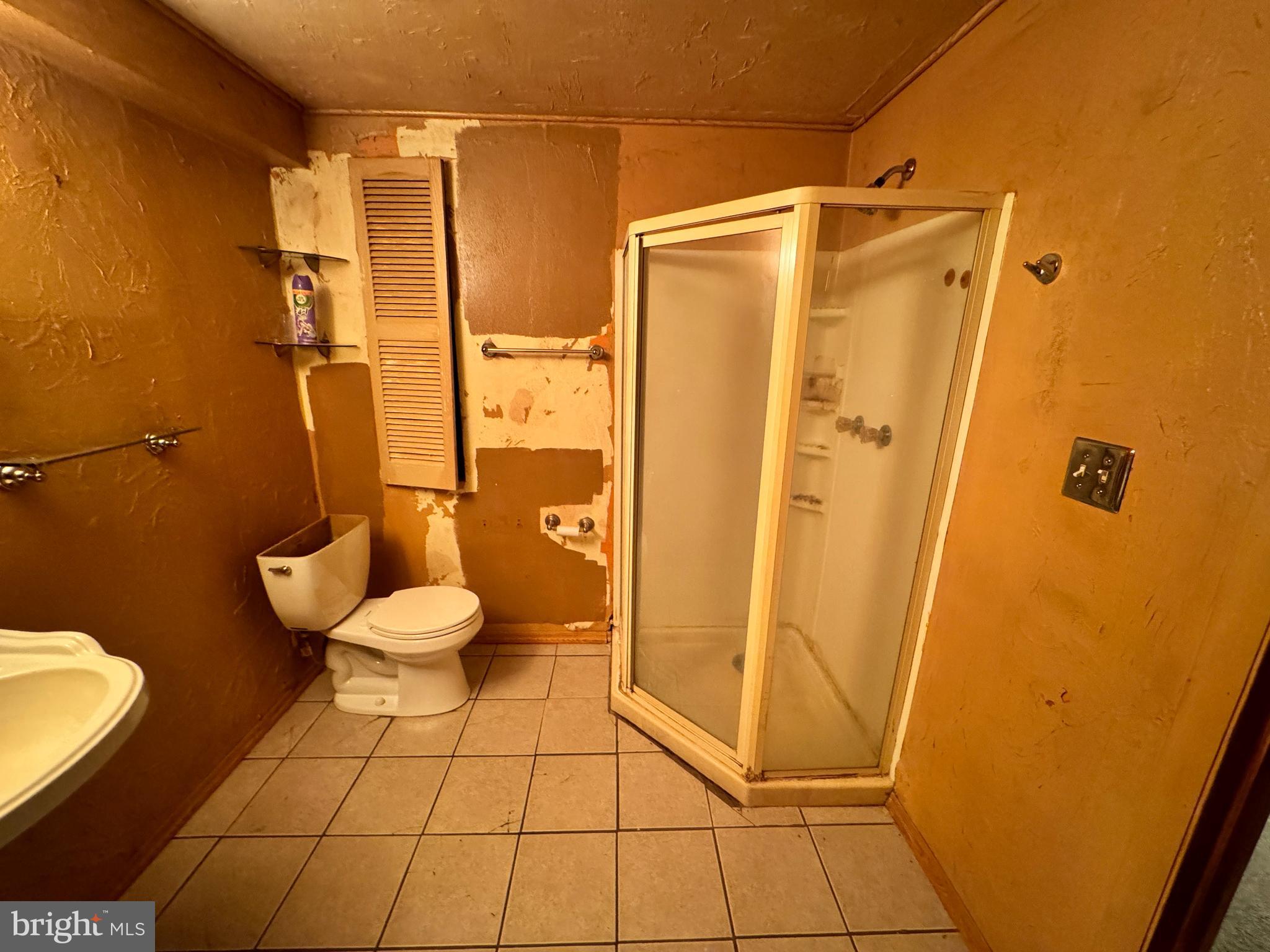 ASHFORD - Residential