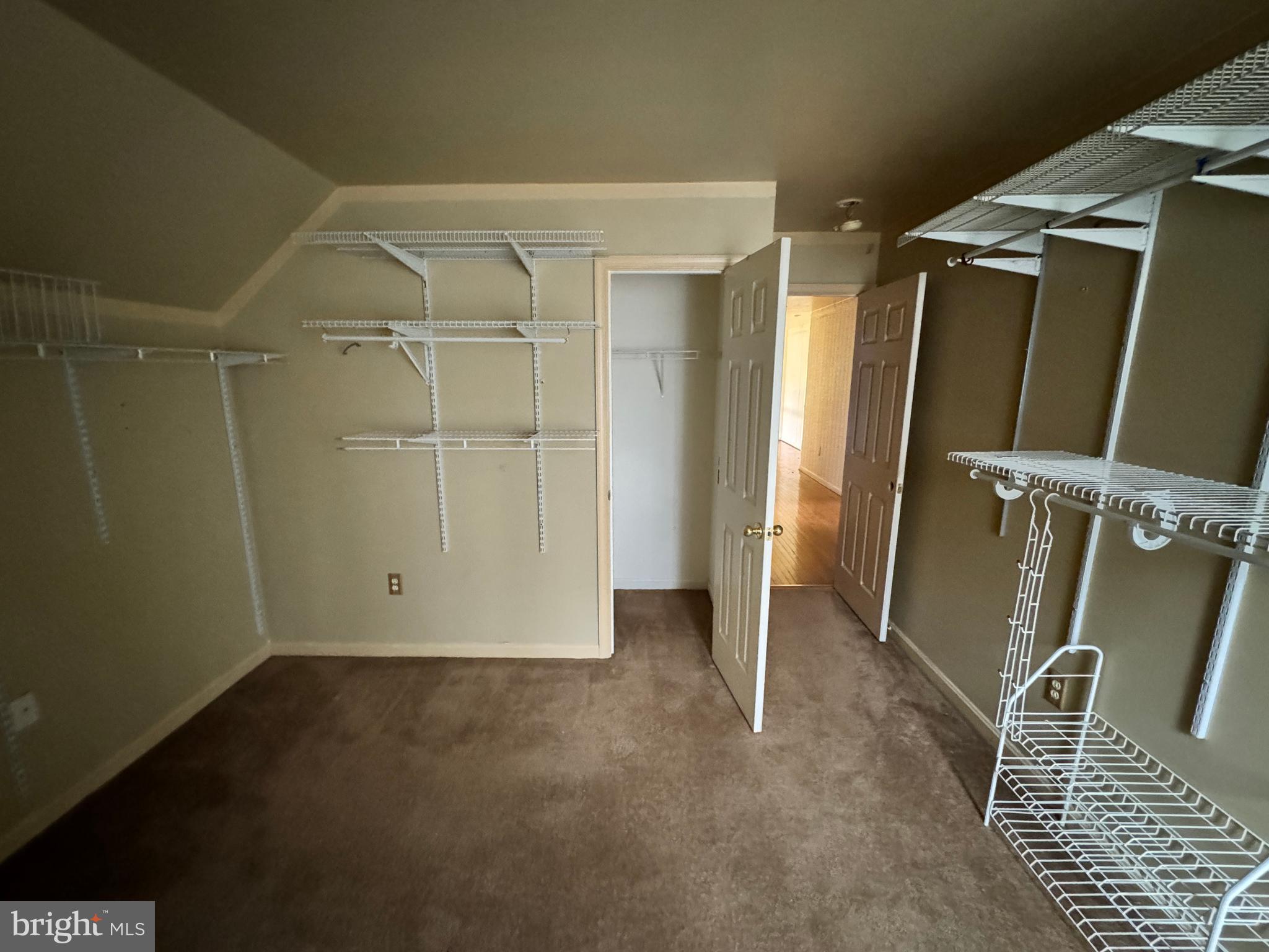 ASHFORD - Residential