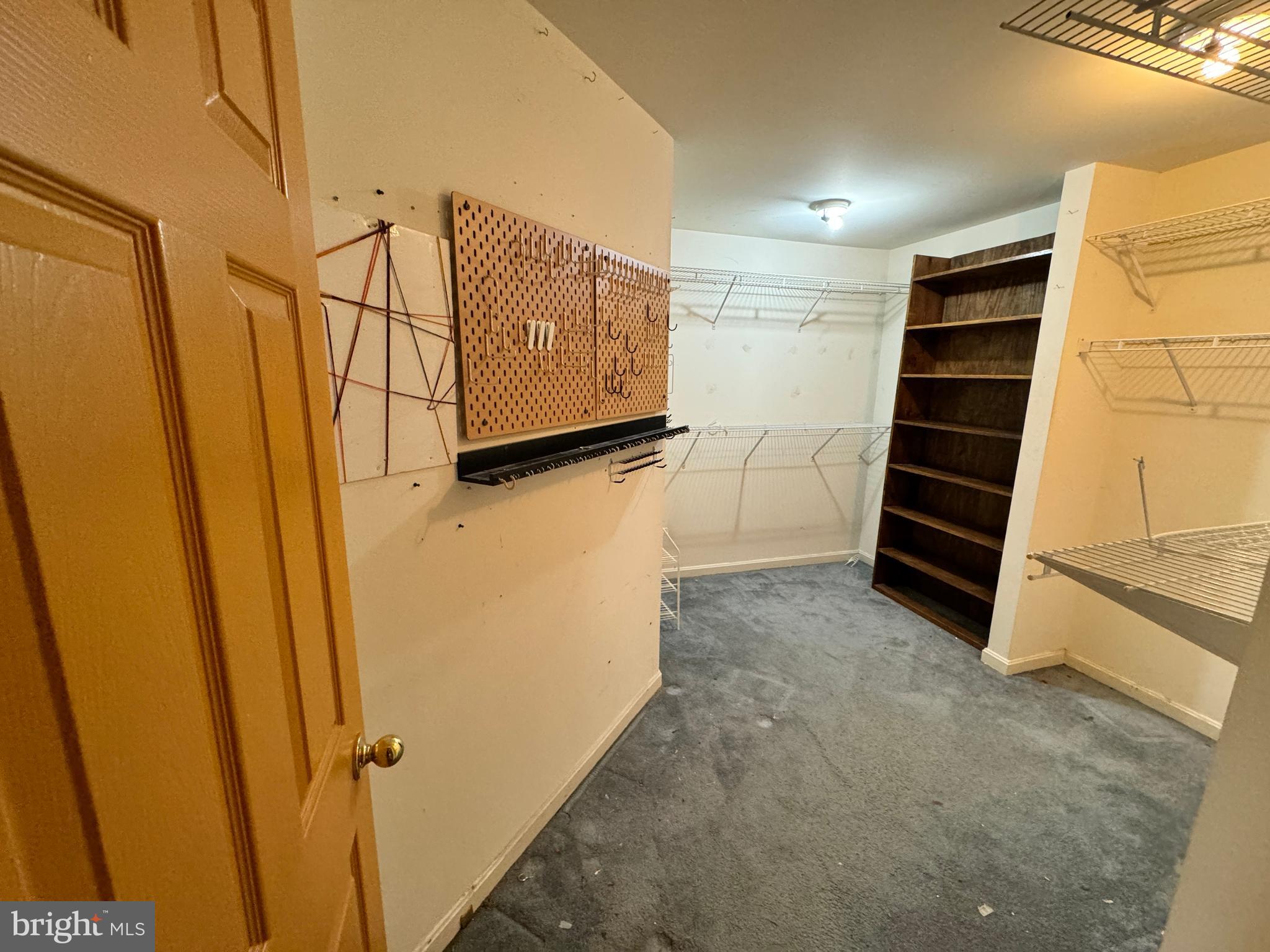 ASHFORD - Residential