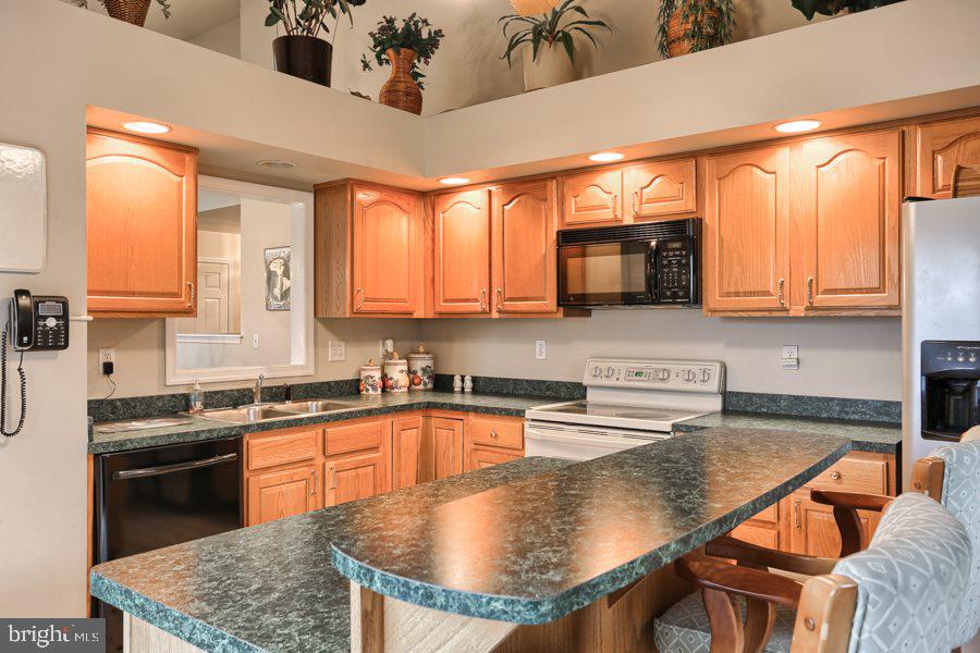 FIELDSTONE FARMS - Residential