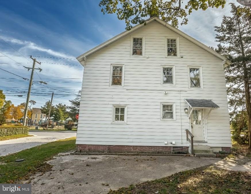 NEWTOWN HISTORIC DISTRIC - Residential