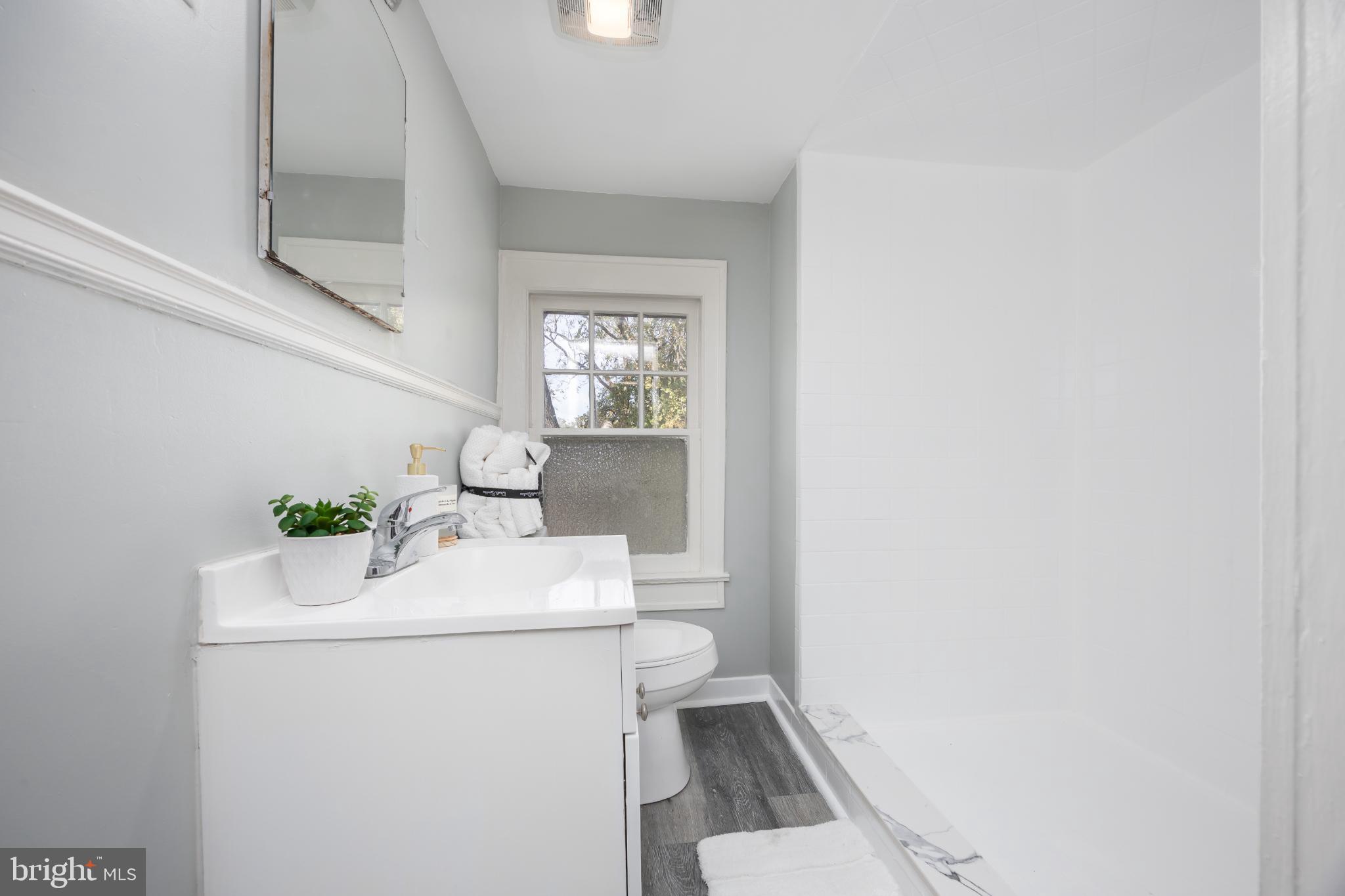 NEWTOWN HISTORIC DISTRIC - Residential