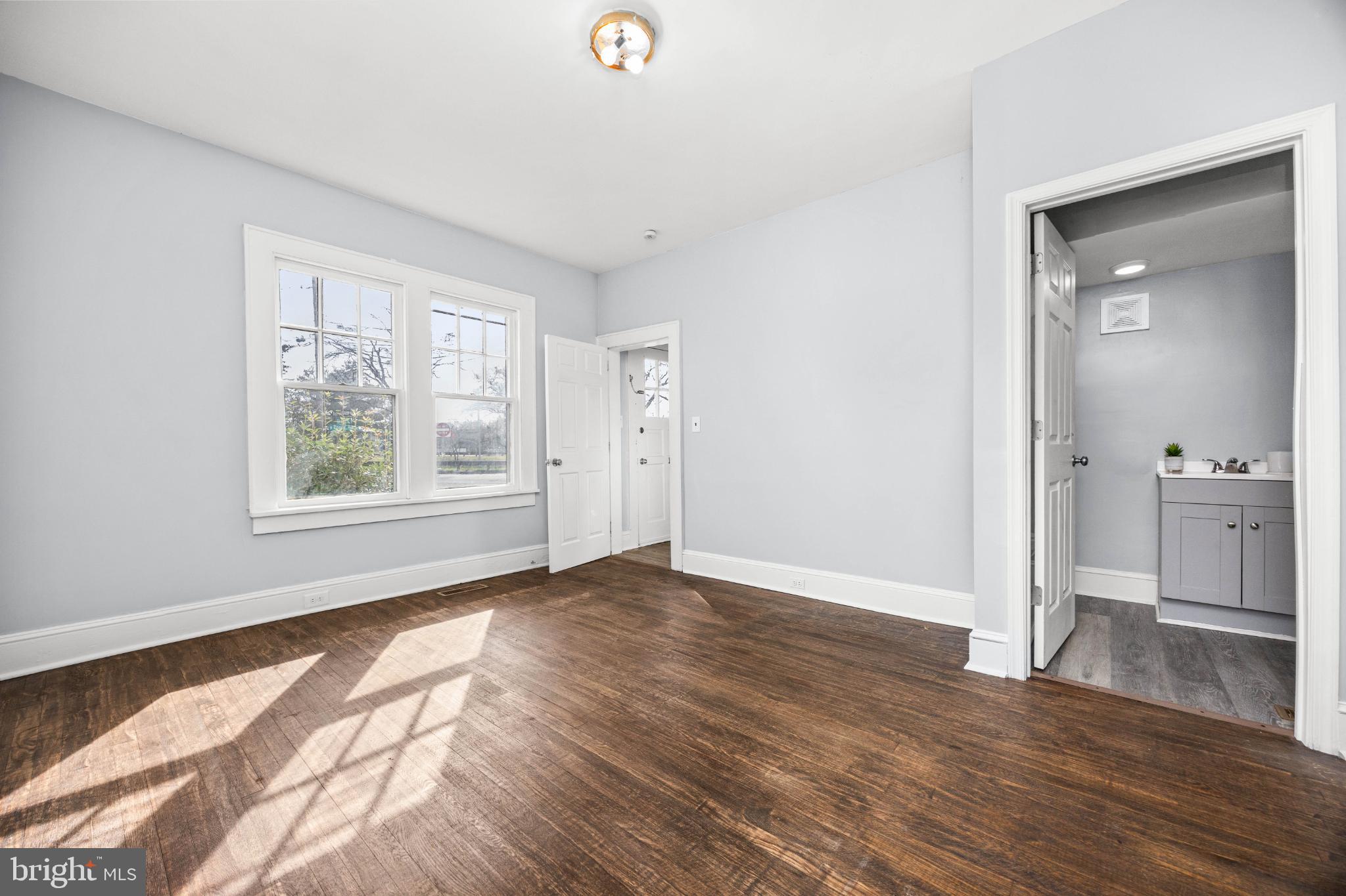 NEWTOWN HISTORIC DISTRIC - Residential