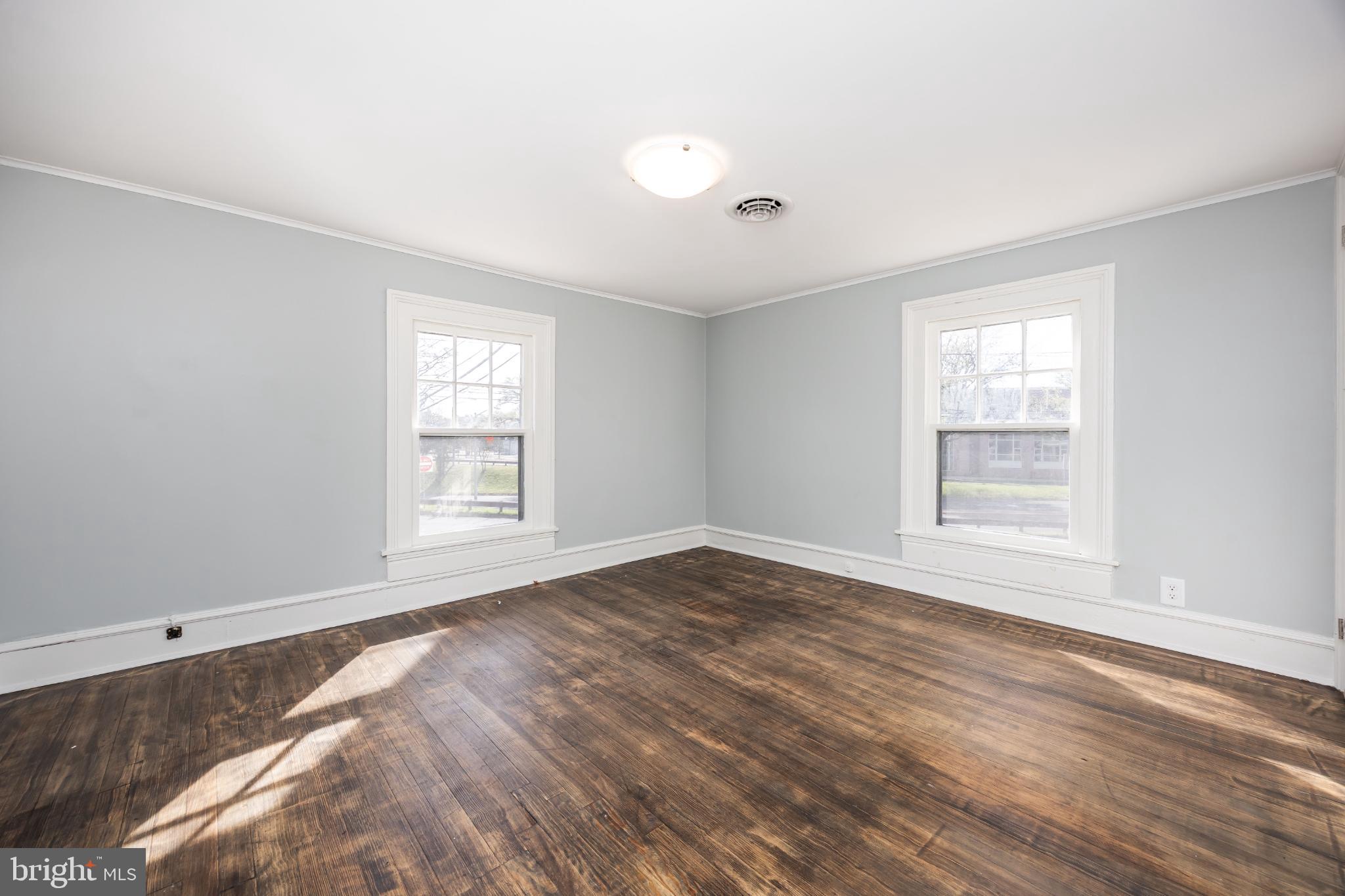 NEWTOWN HISTORIC DISTRIC - Residential