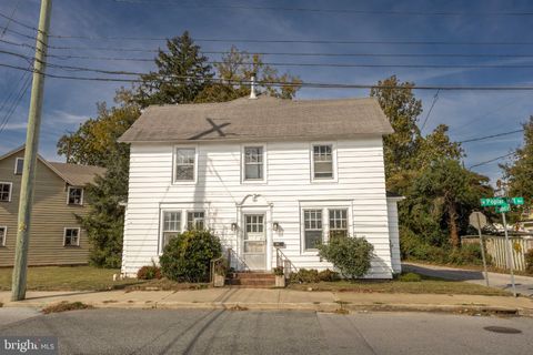 Photo of 304 Poplar Hill Avenue, SALISBURY, MD 21801 (MLS # MDWC2020352)