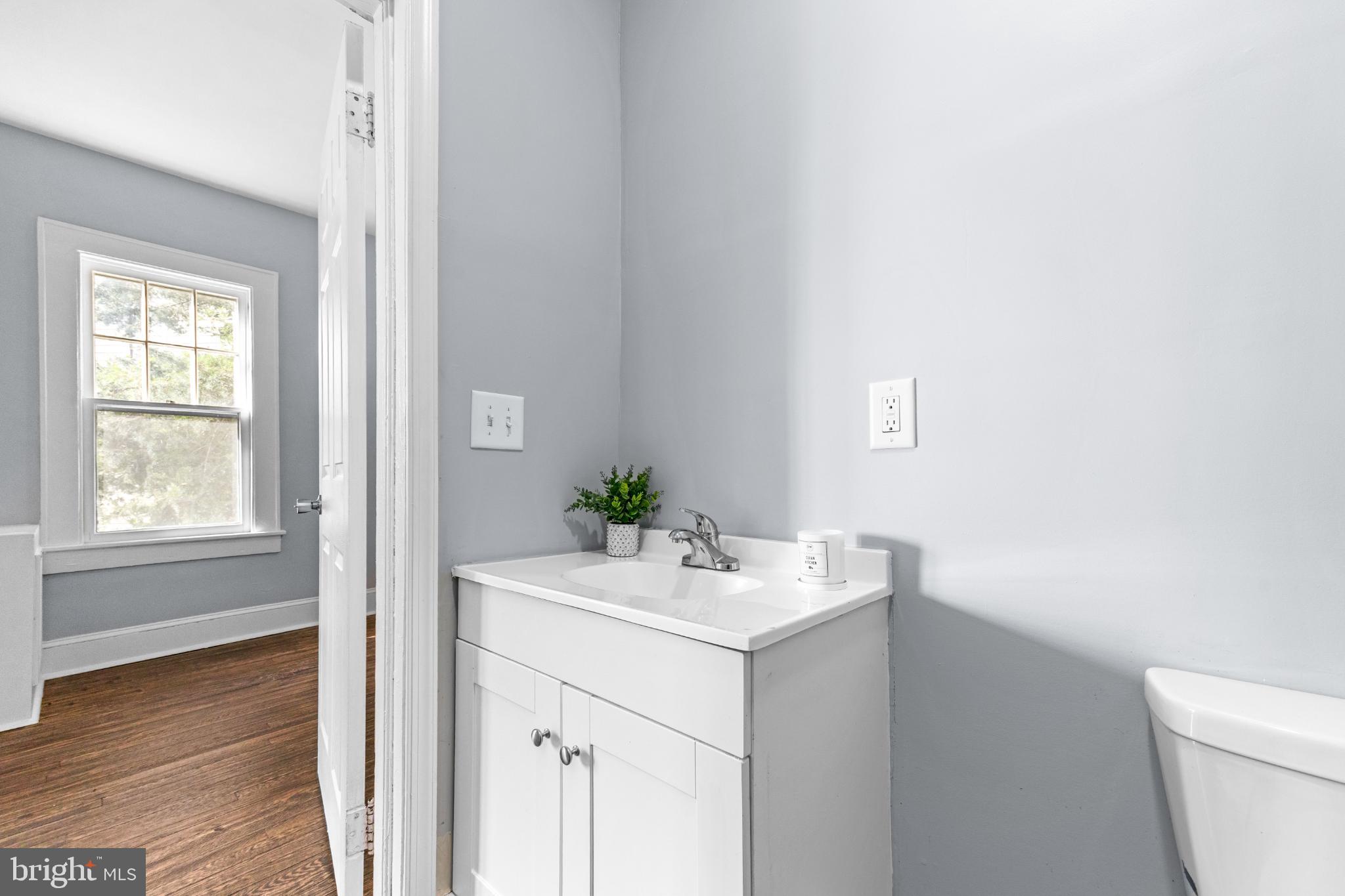 NEWTOWN HISTORIC DISTRIC - Residential