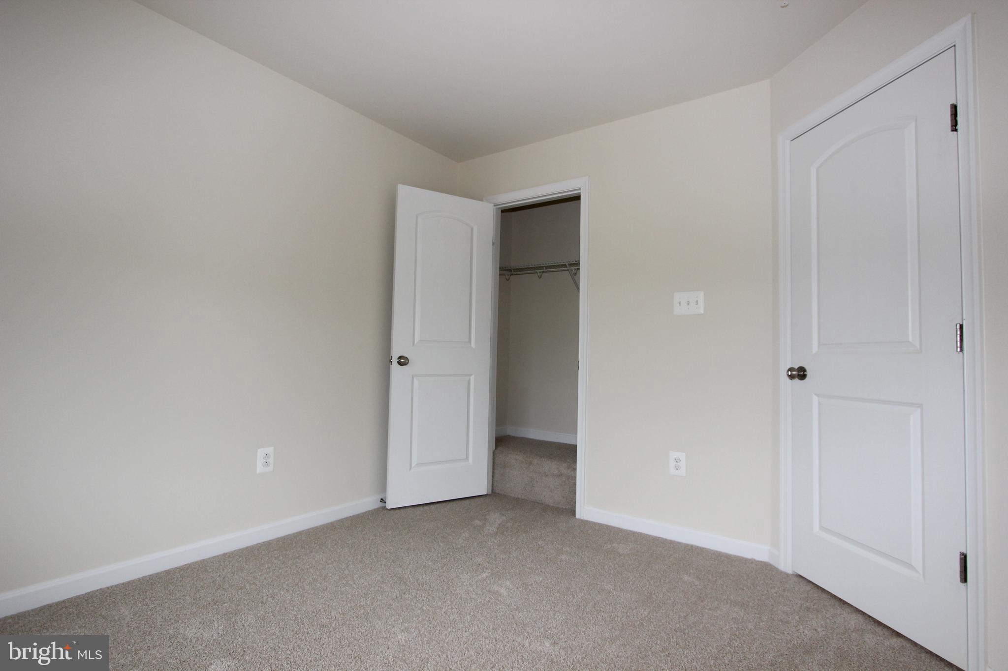 CANTERBURY VILLAGE - Residential Lease