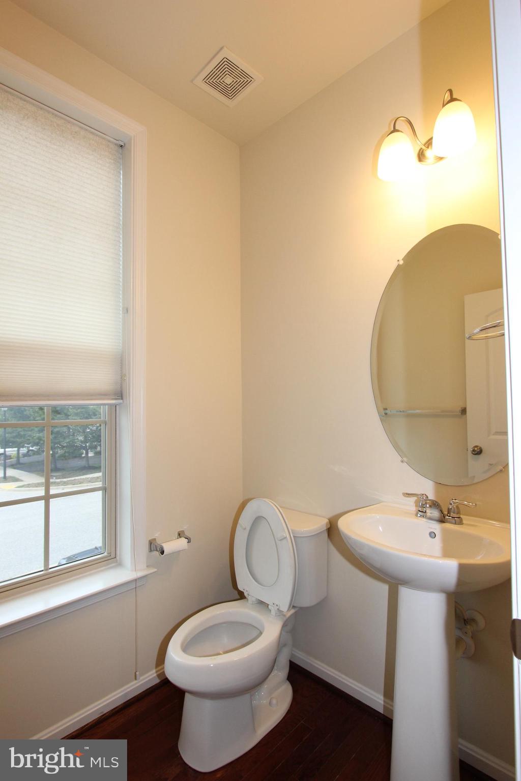 CANTERBURY VILLAGE - Residential Lease