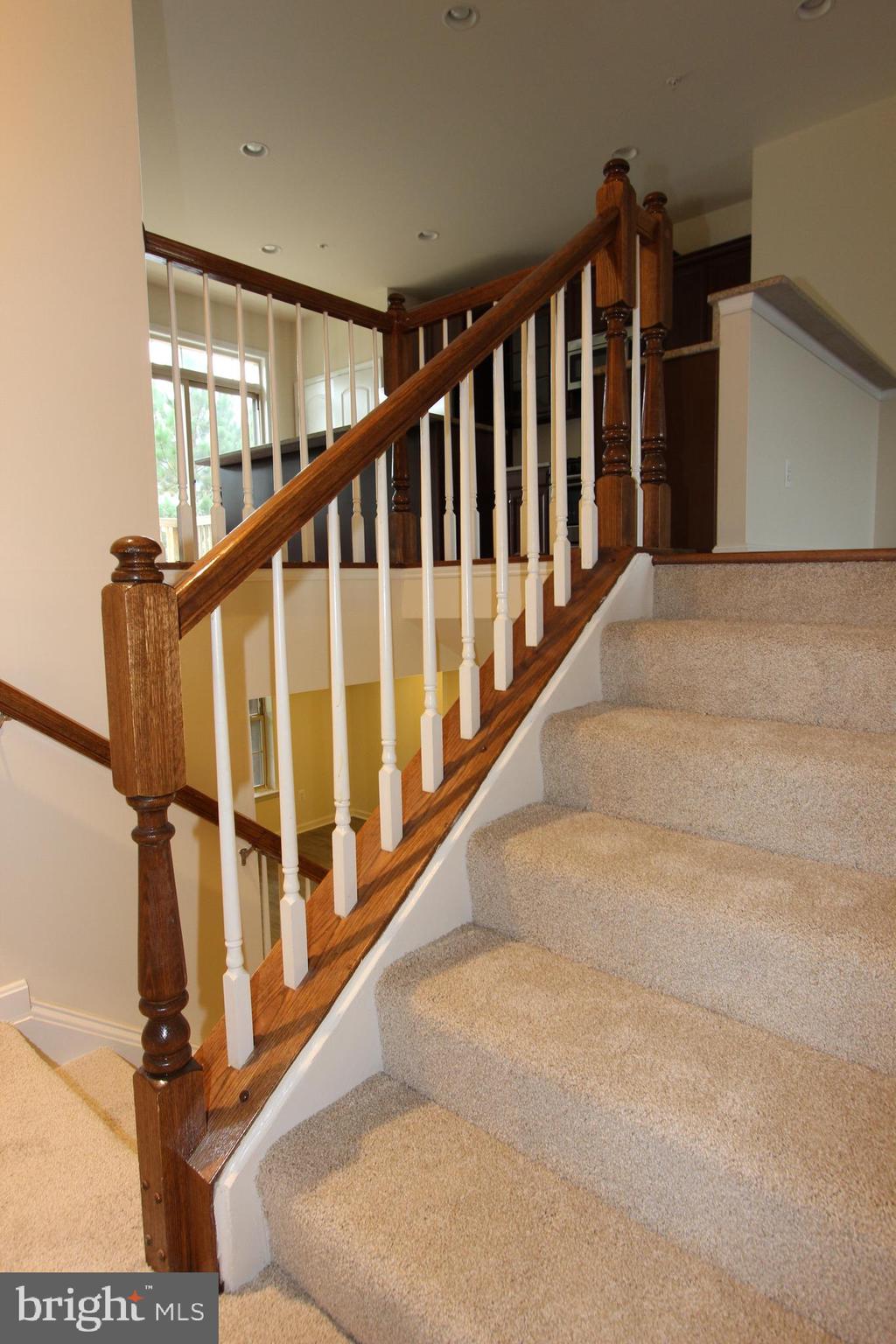 CANTERBURY VILLAGE - Residential Lease