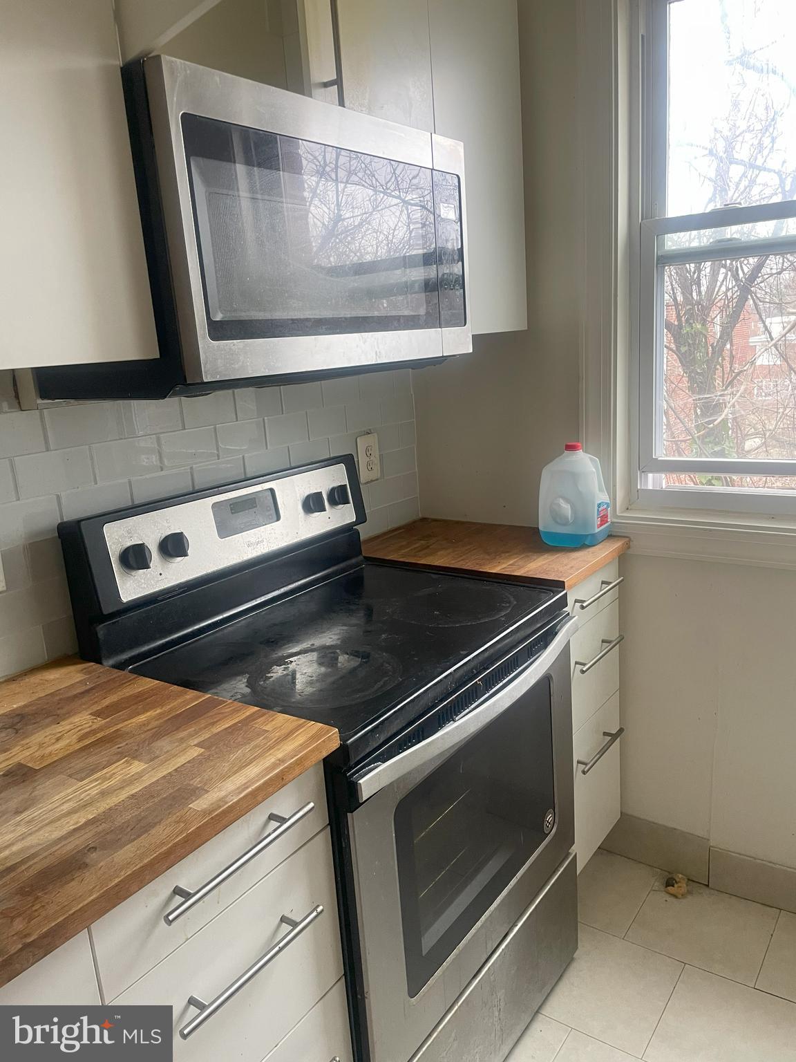 512 RIDGE ROAD SE 205