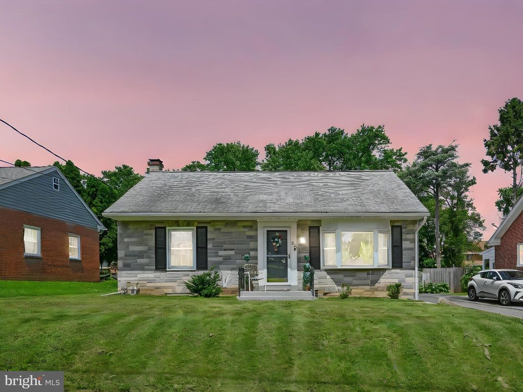 Photo of 1253 Wabank Road, LANCASTER, PA 17603 (MLS # PALA2071488)