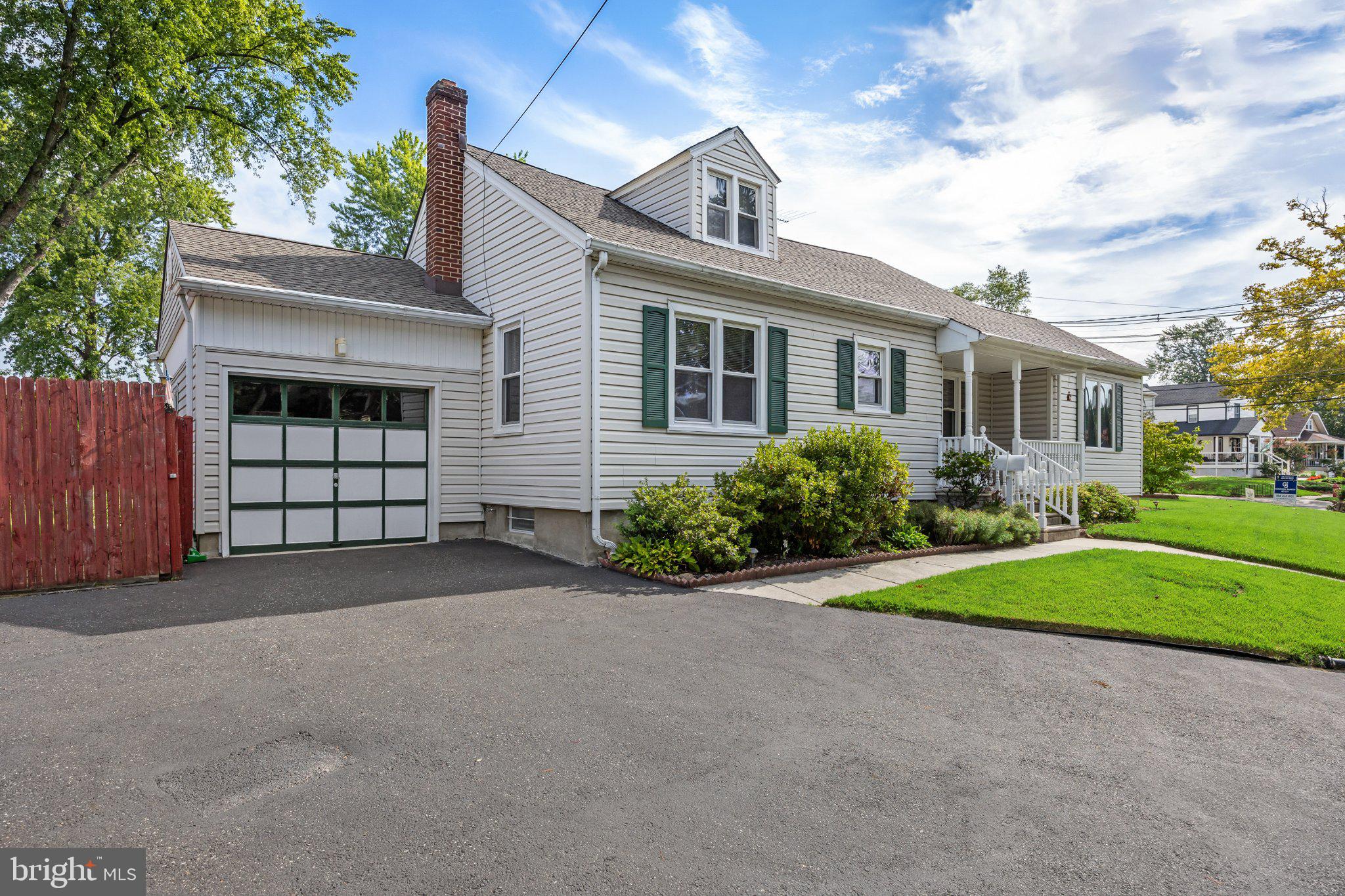 213 WESTMONT AVE