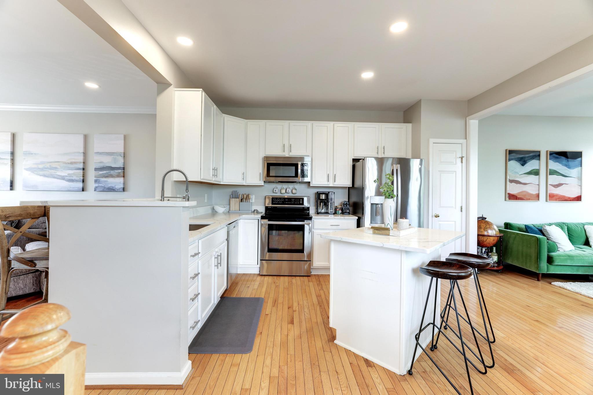 WELLESLEY - Residential Lease