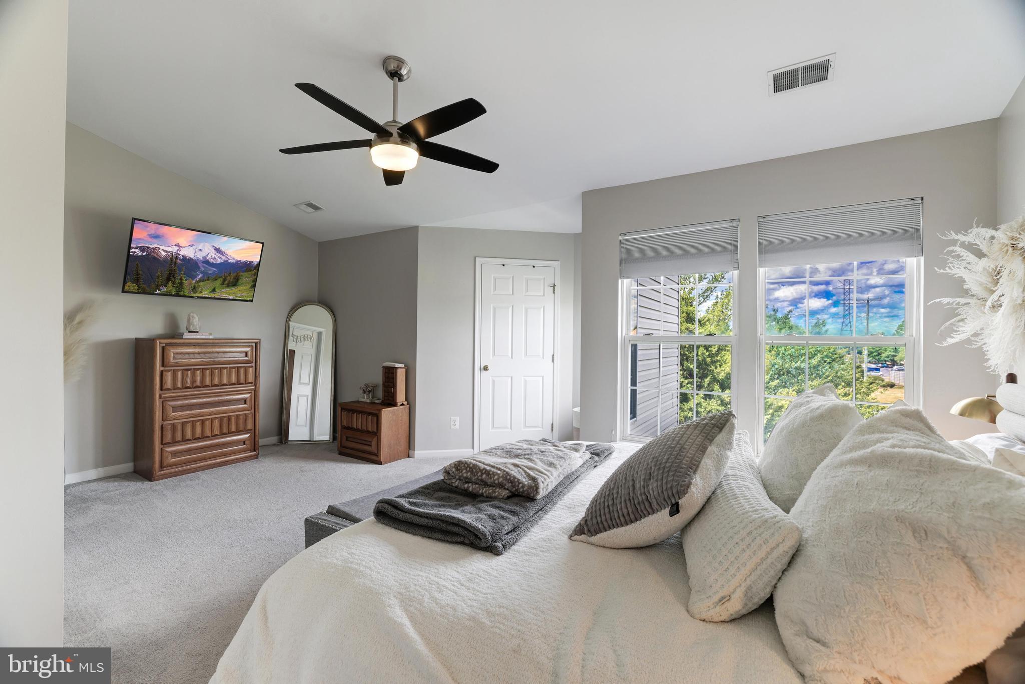 WELLESLEY - Residential Lease